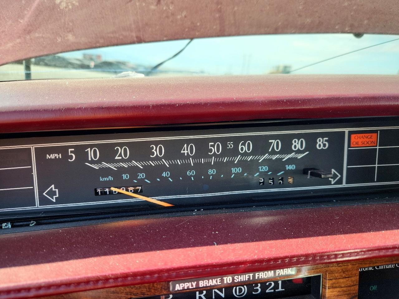 1992 Cadillac Deville Red vin: 1G6CD53B0N4302080