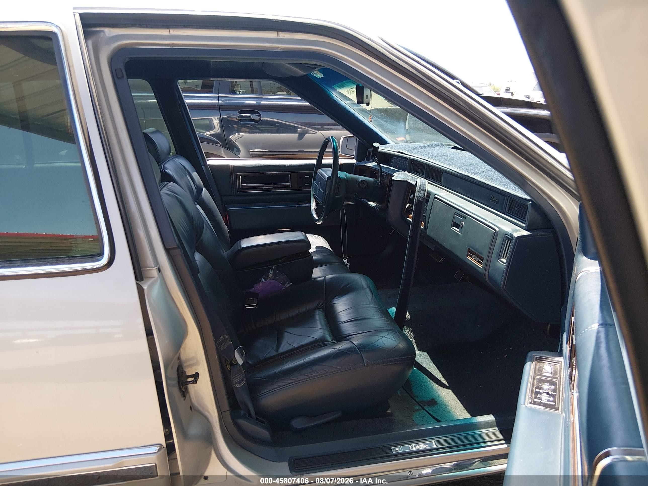 1993 Cadillac Deville   Silver vin: 1G6CD53B0P4313857