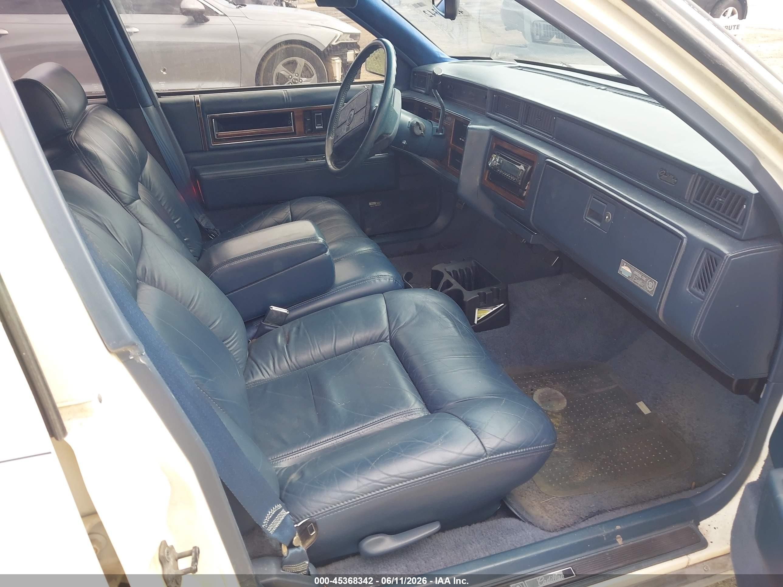 1993 Cadillac Deville   White vin: 1G6CD53B2P4287343