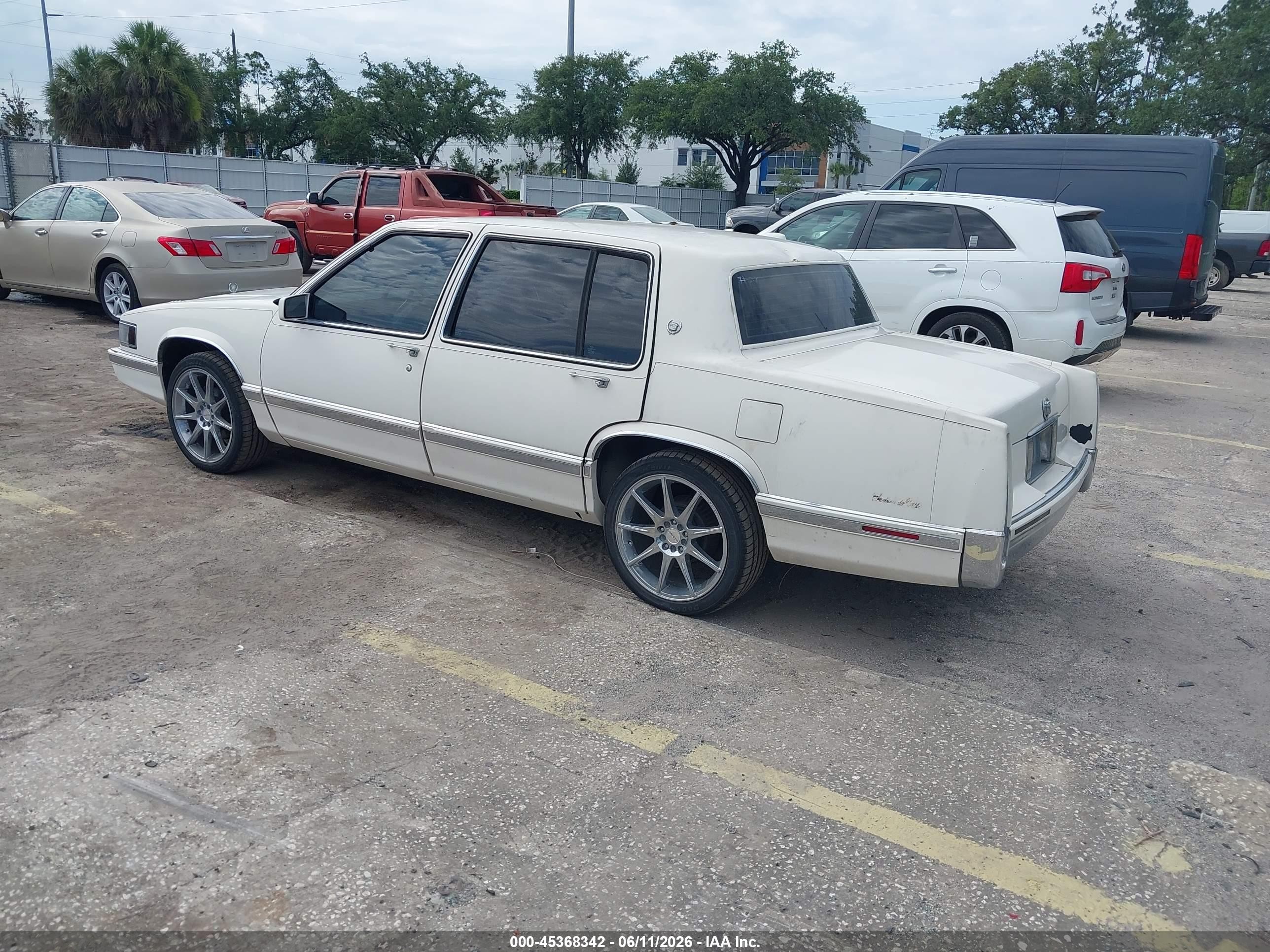 1993 Cadillac Deville   White vin: 1G6CD53B2P4287343