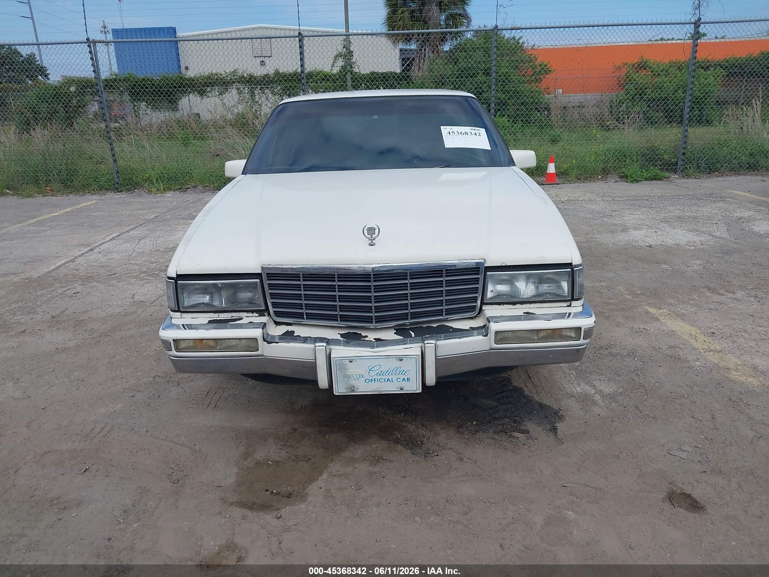 1993 Cadillac Deville   White vin: 1G6CD53B2P4287343
