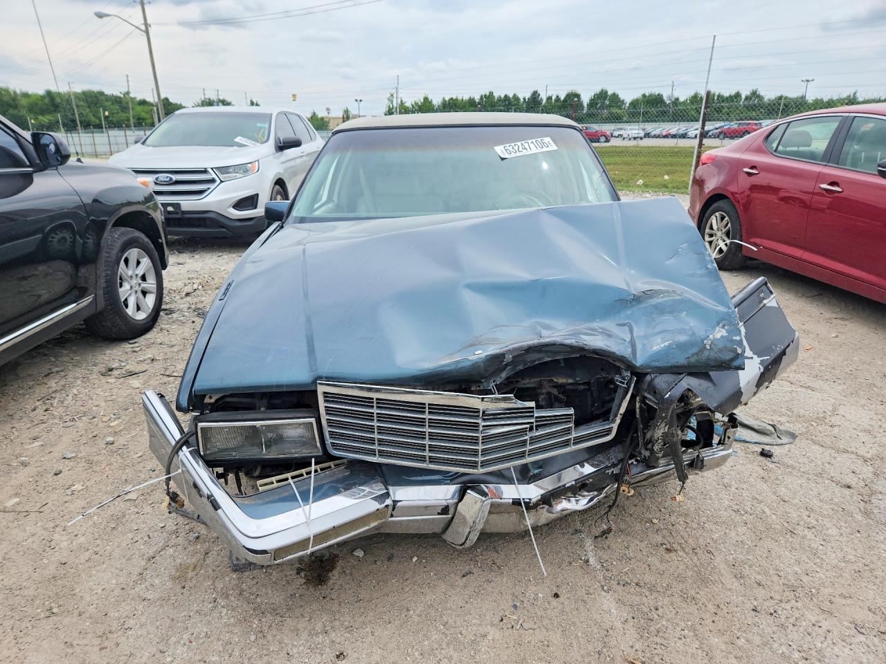 1992 Cadillac Deville Blue vin: 1G6CD53B8N4271435