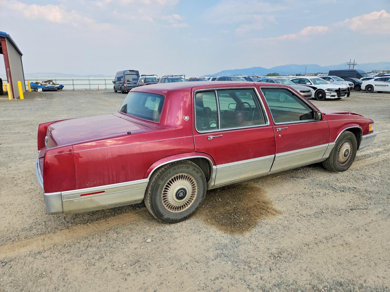 1992 Cadillac Deville Burgundy vin: 1G6CD53B8N4321881