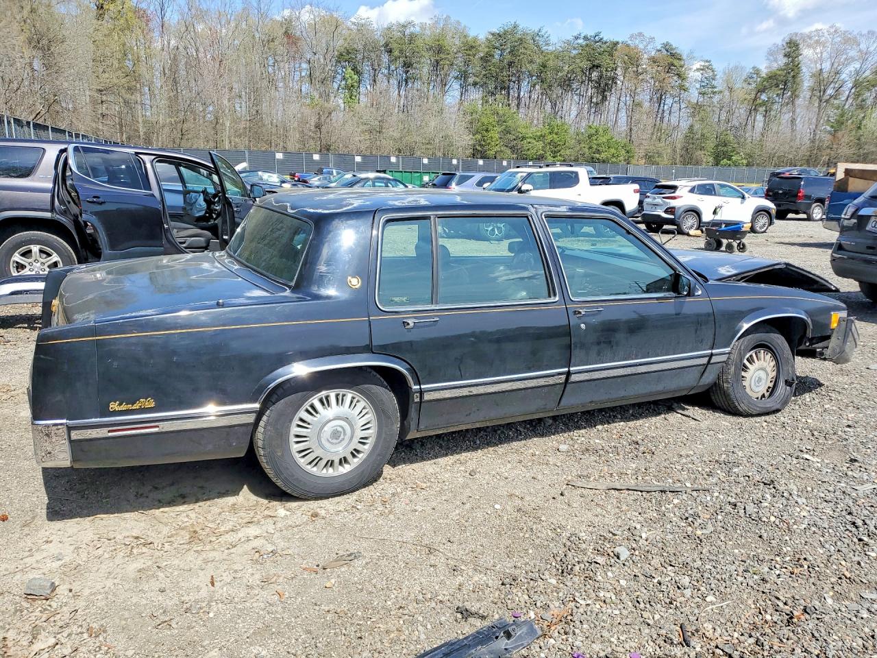 1993 Cadillac Deville Черный vin: 1G6CD53B8P4253293
