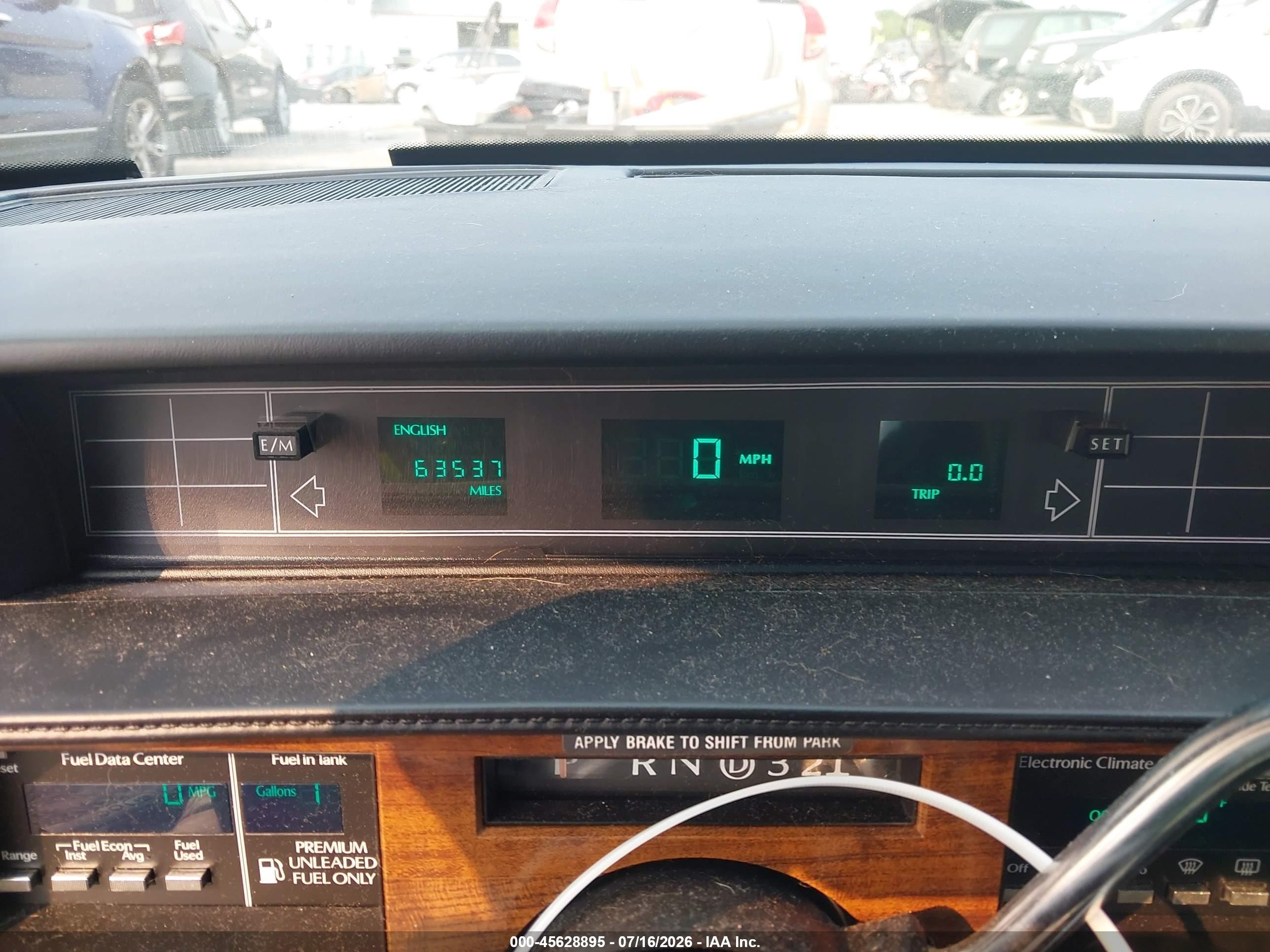 1993 Cadillac Deville   Черный vin: 1G6CD53B8P4295432