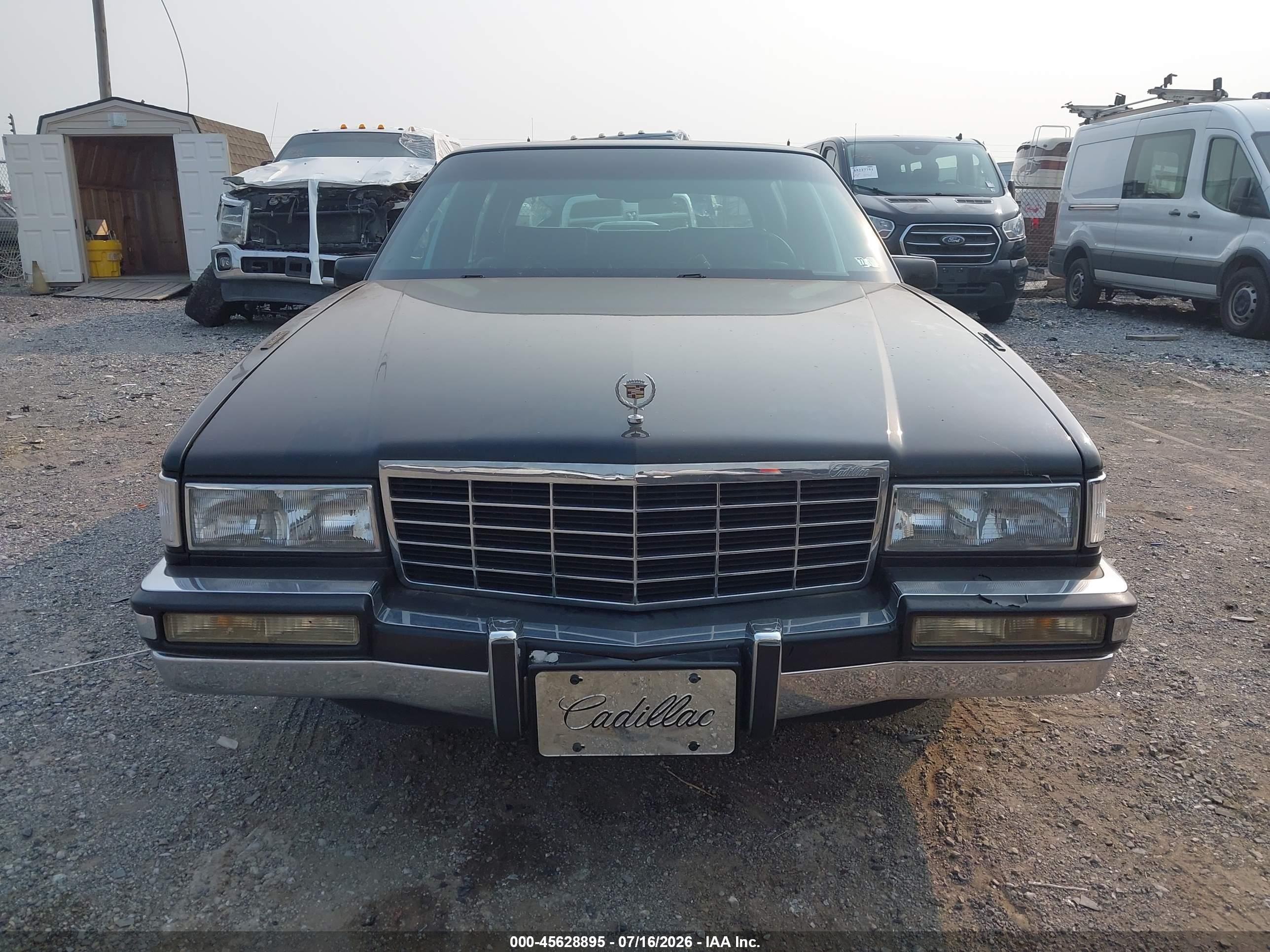 1993 Cadillac Deville   Черный vin: 1G6CD53B8P4295432