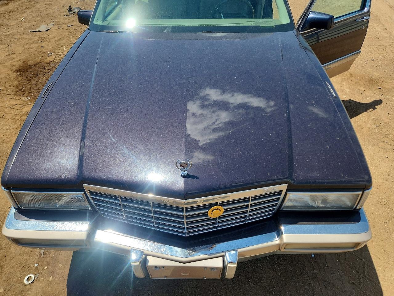1992 Cadillac Deville Black vin: 1G6CD53B9N4226973