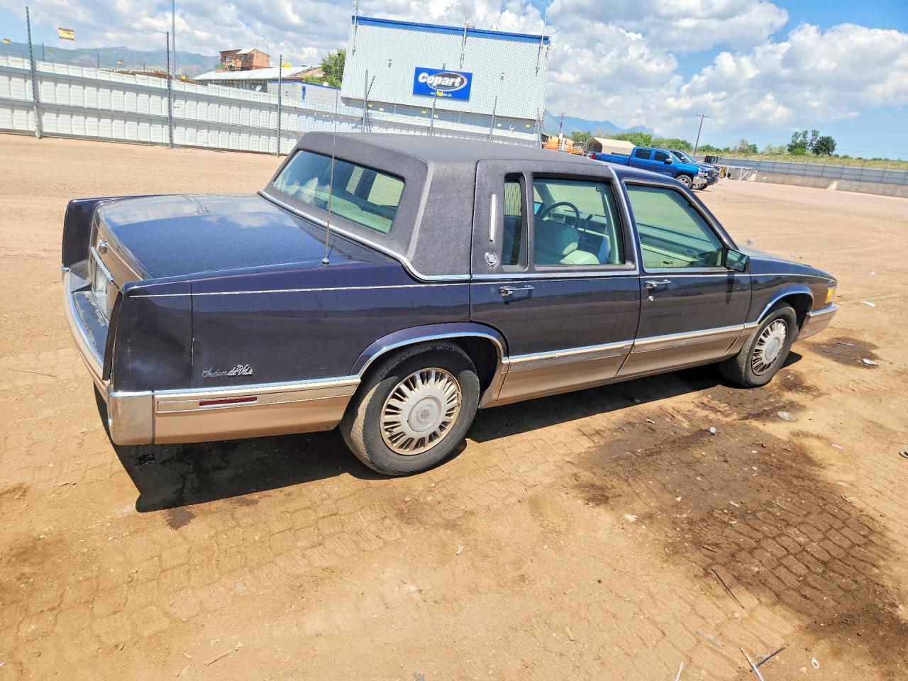 1992 Cadillac Deville Black vin: 1G6CD53B9N4226973