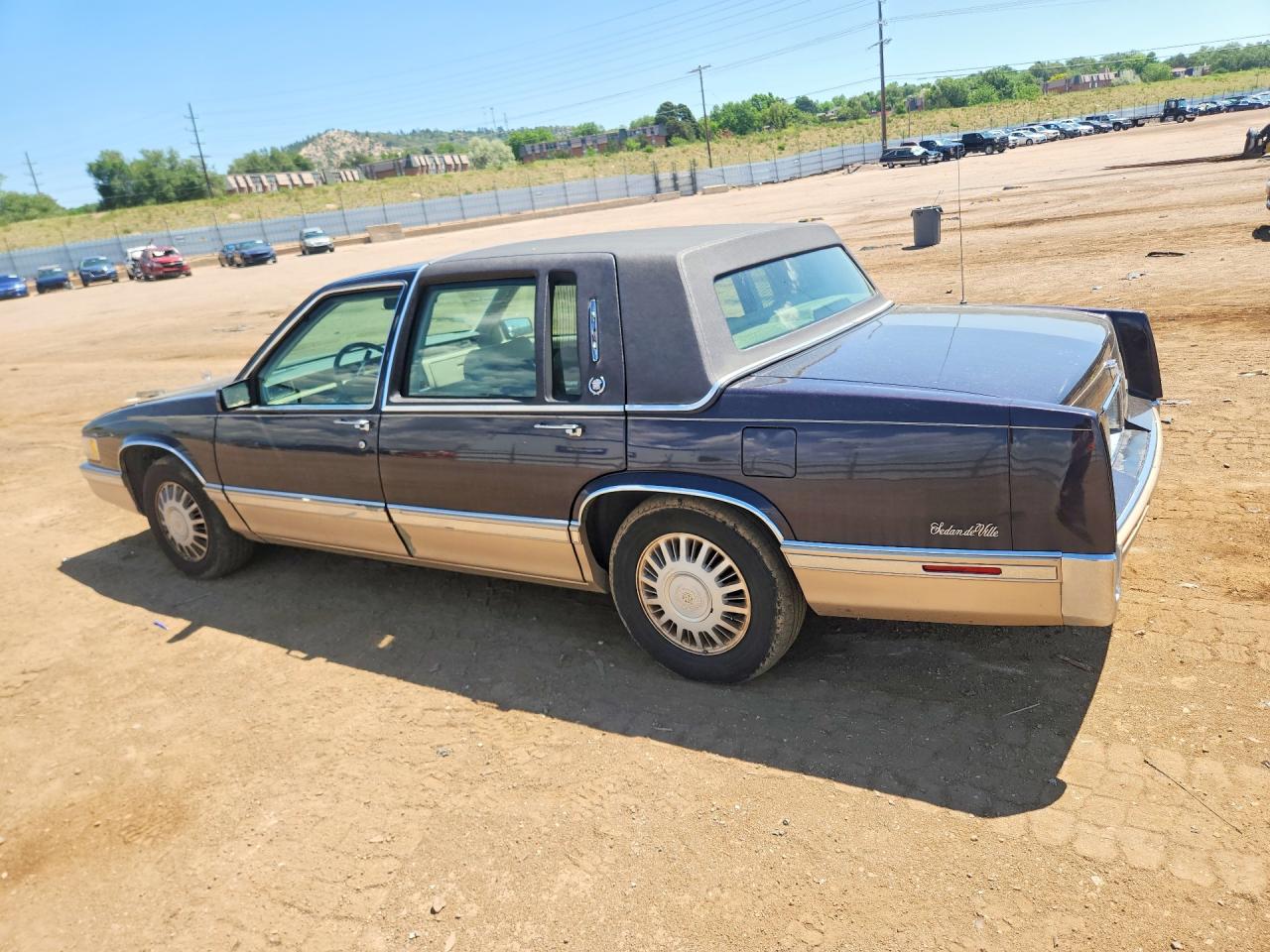 1992 Cadillac Deville Black vin: 1G6CD53B9N4226973