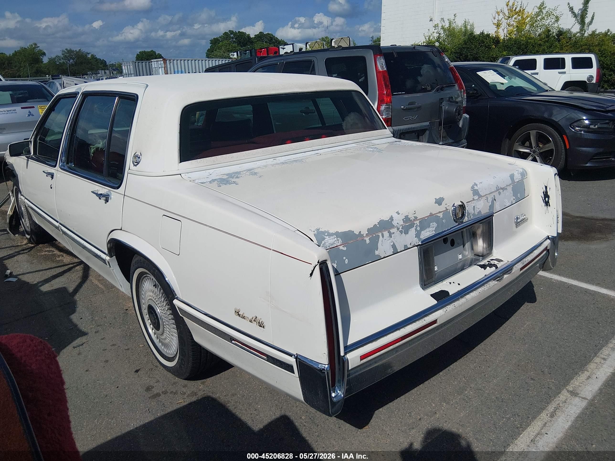 1992 Cadillac Deville   White vin: 1G6CD53B9N4315202
