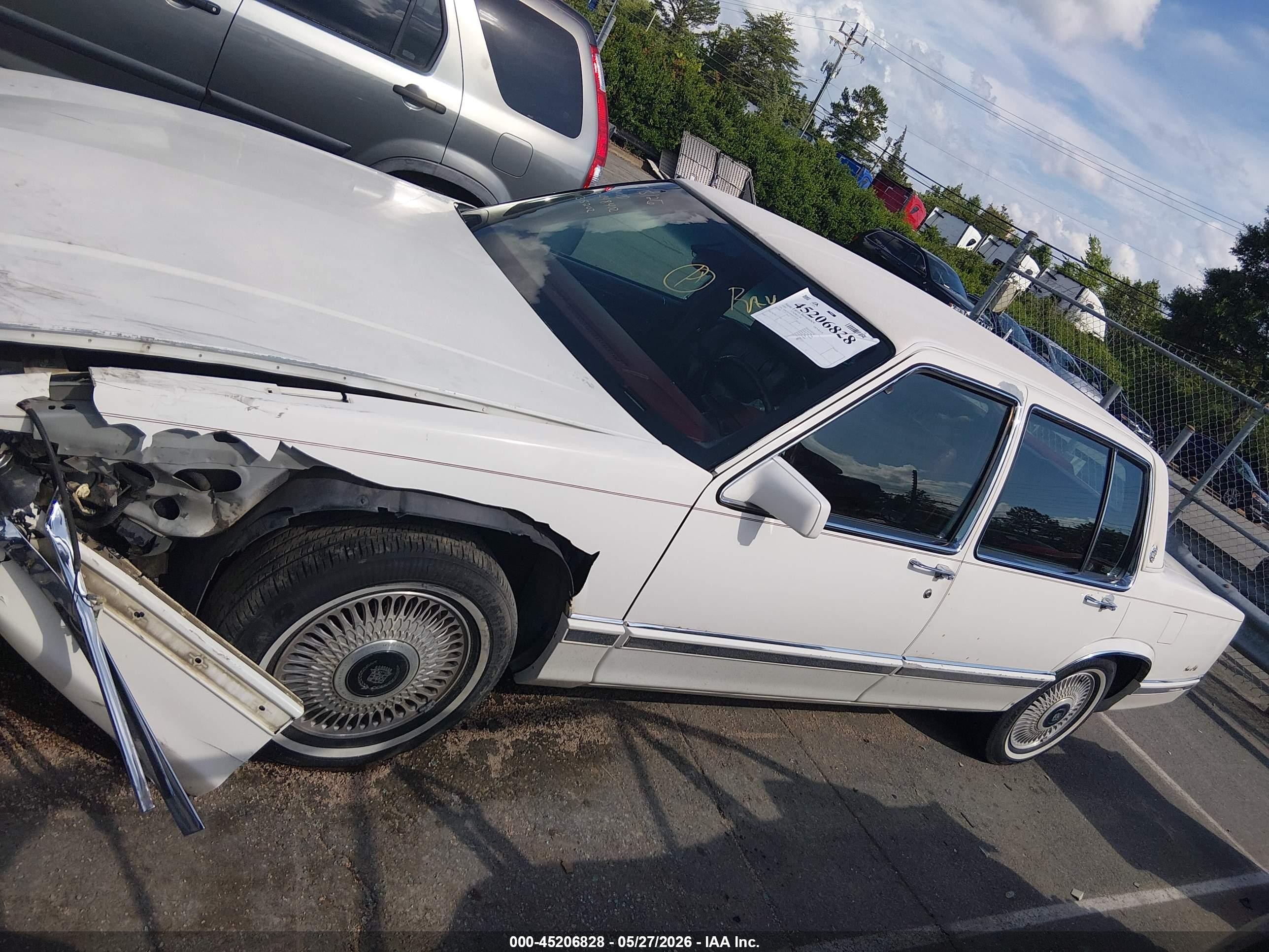 1992 Cadillac Deville   White vin: 1G6CD53B9N4315202