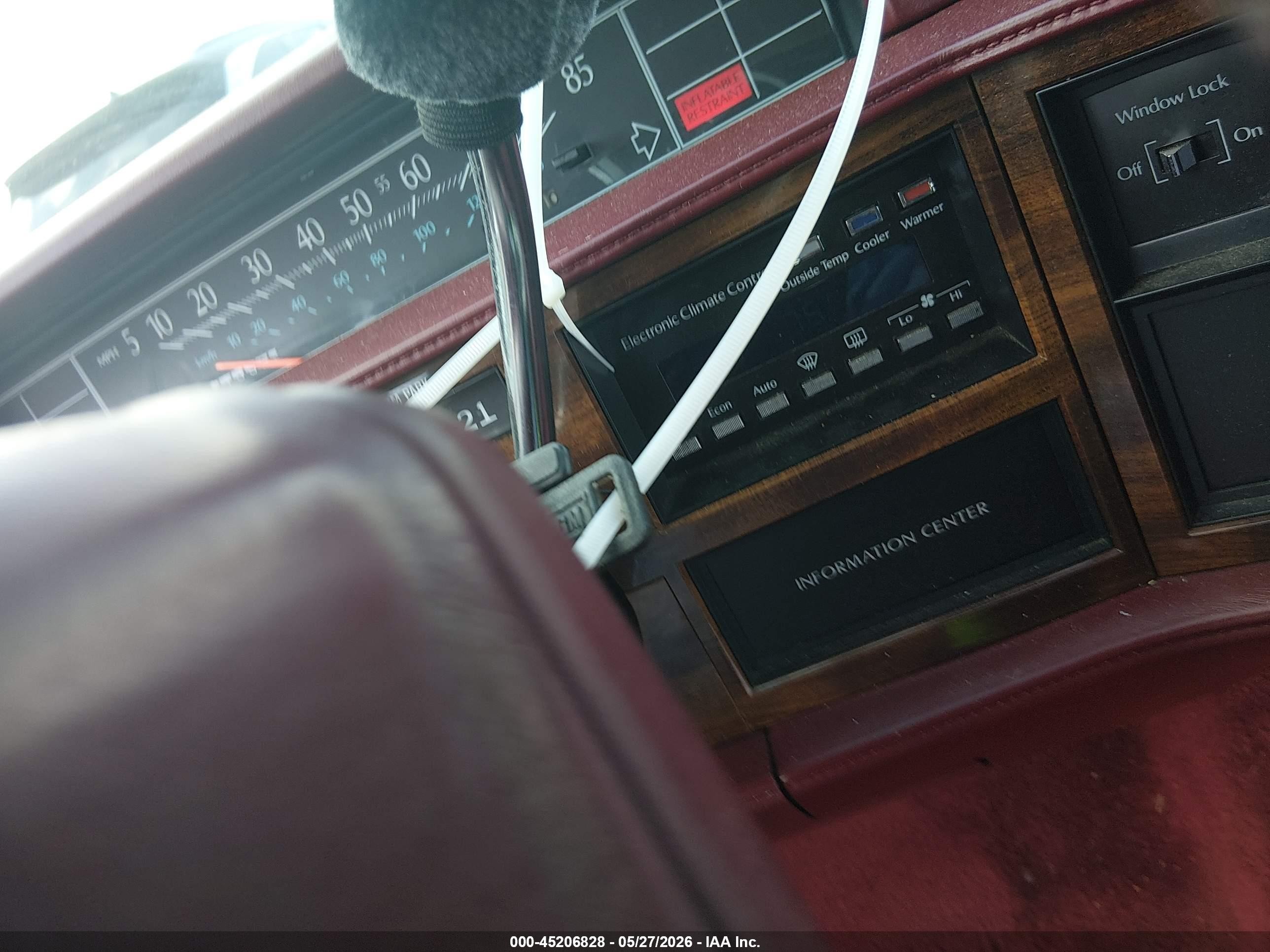 1992 Cadillac Deville   White vin: 1G6CD53B9N4315202