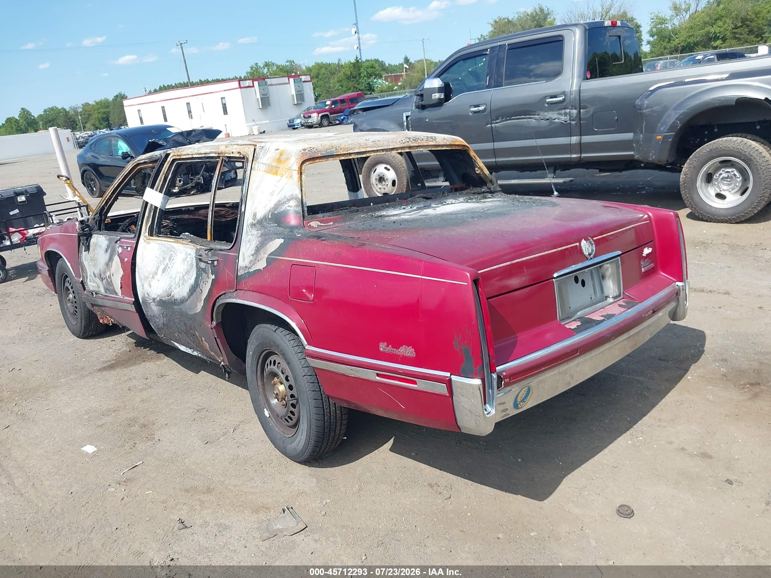 1992 Cadillac Deville   Red vin: 1G6CD53BXN4242454