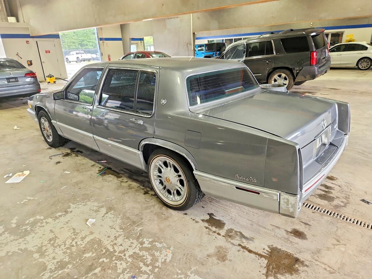 1993 Cadillac Deville Серый vin: 1G6CD53BXP4209523