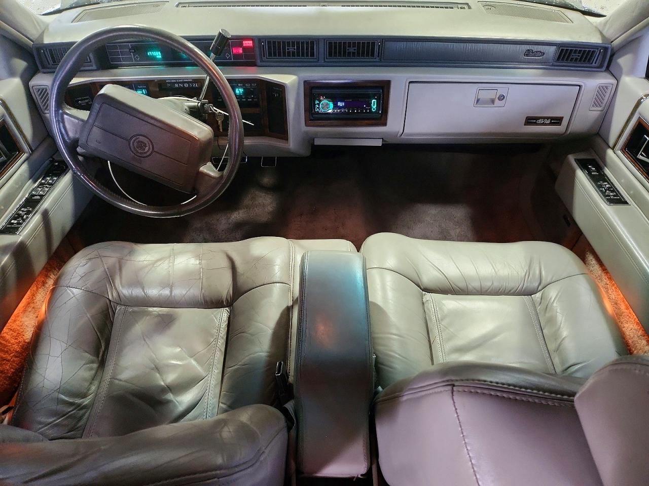 1993 Cadillac Deville Серый vin: 1G6CD53BXP4209523