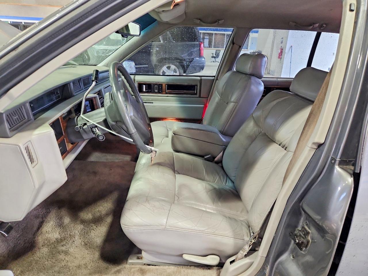 1993 Cadillac Deville Серый vin: 1G6CD53BXP4209523