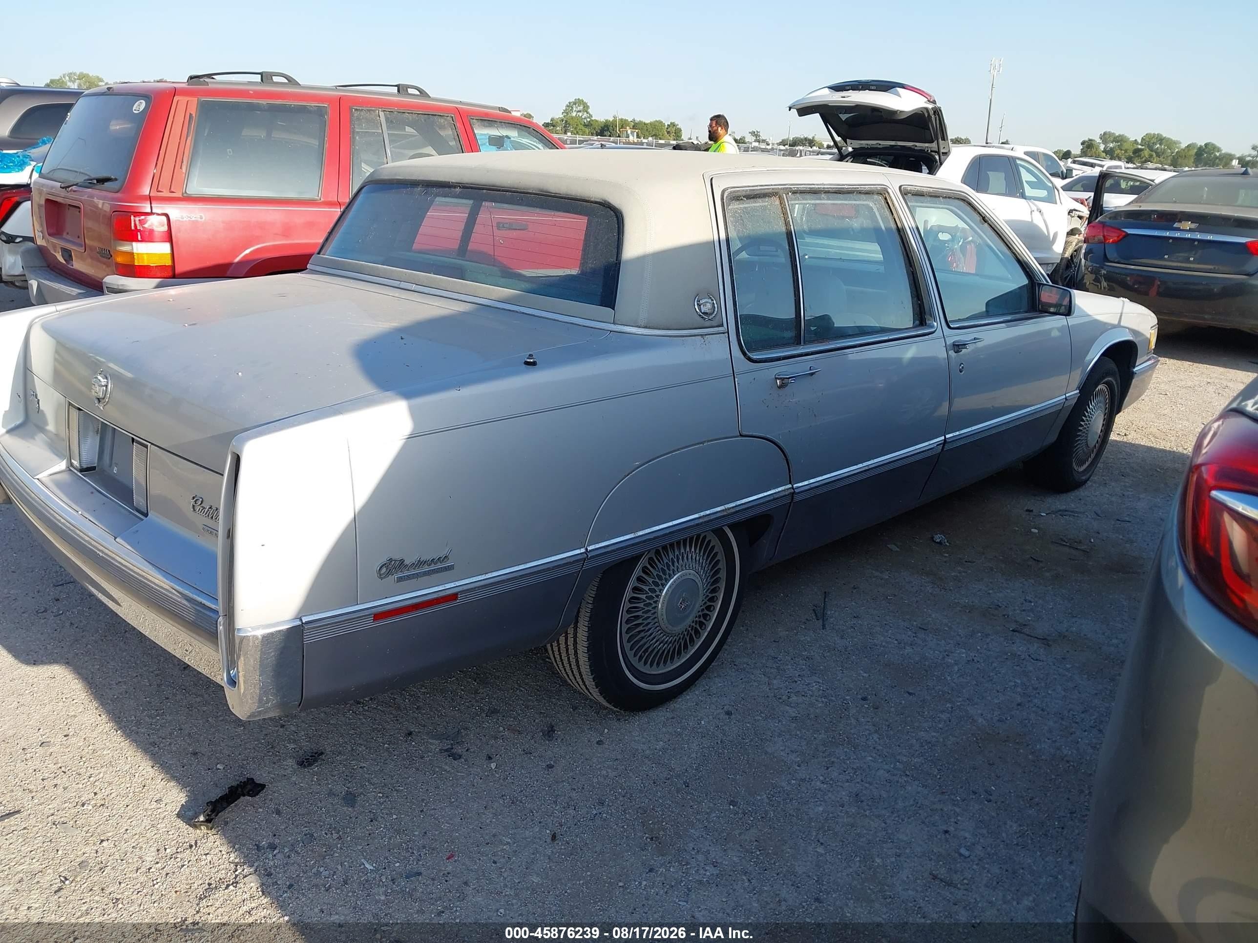 1990 Cadillac Fleetwood 60 Special Silver vin: 1G6CS5336L4280730