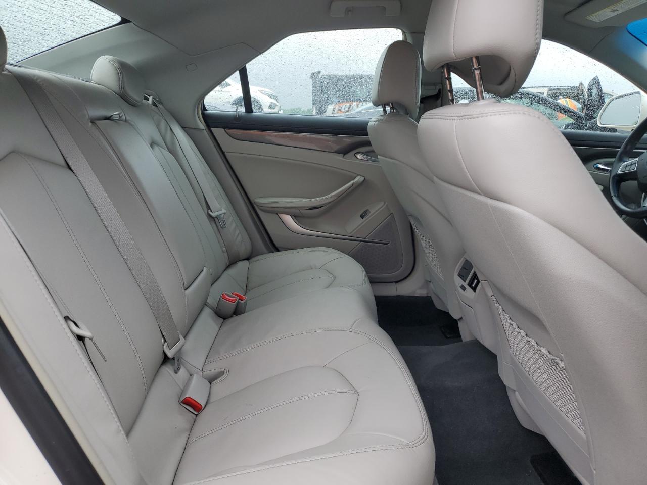 2012 Cadillac Cts White vin: 1G6DA5E52C0128425