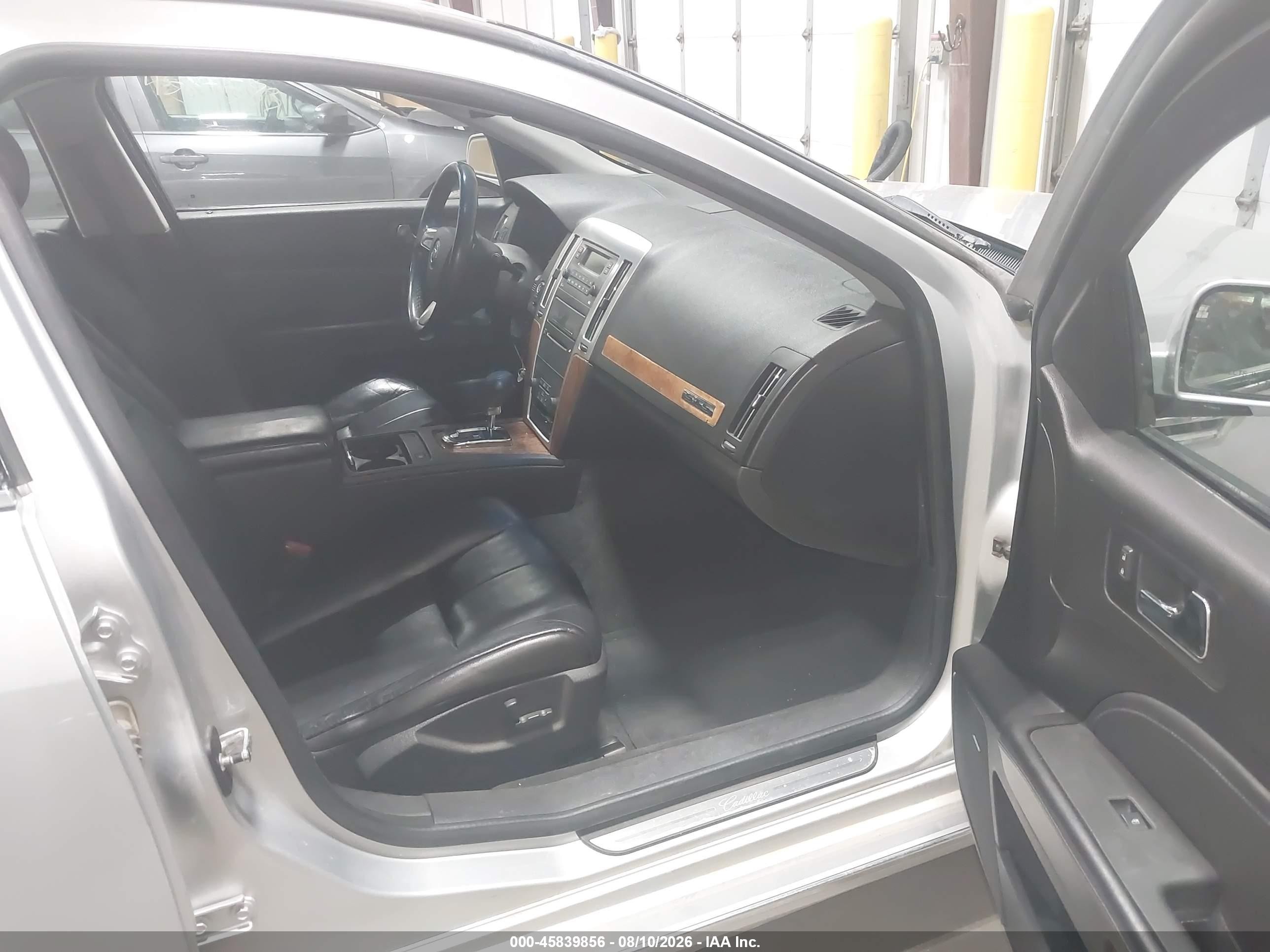 2009 Cadillac Sts Awd W/1sa Silver vin: 1G6DA67V490129717