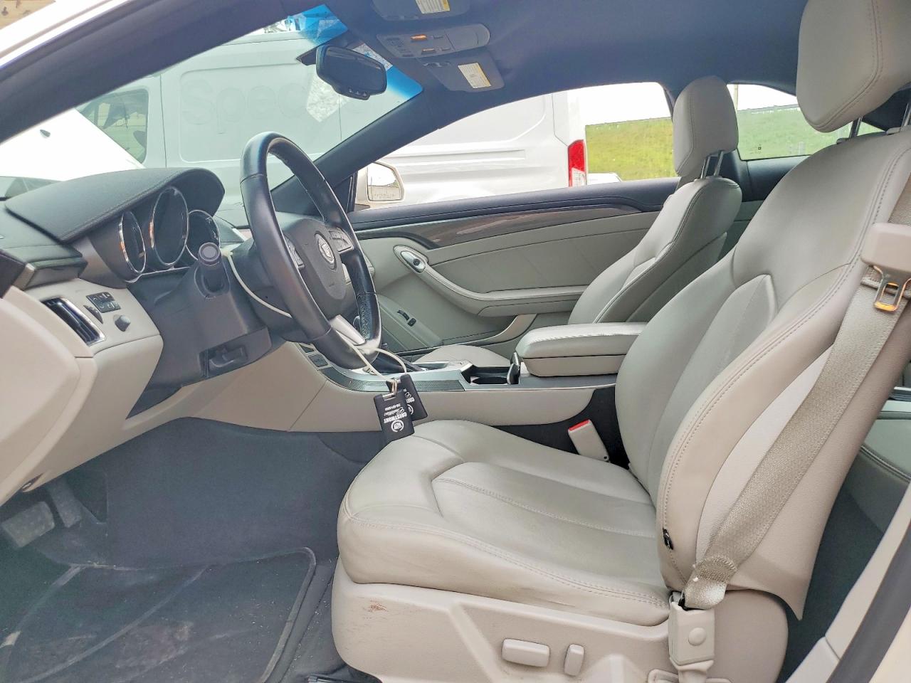 2013 Cadillac Cts White vin: 1G6DC1E37D0104088