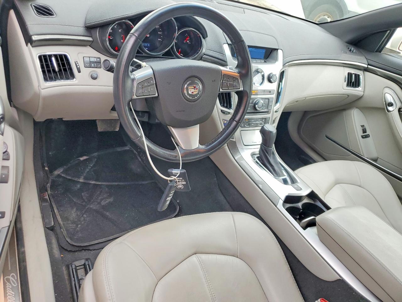 2013 Cadillac Cts White vin: 1G6DC1E37D0104088