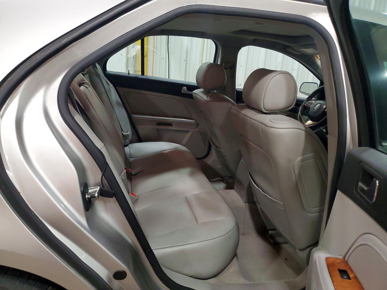 2008 Cadillac Sts Silver vin: 1G6DC67A080120325