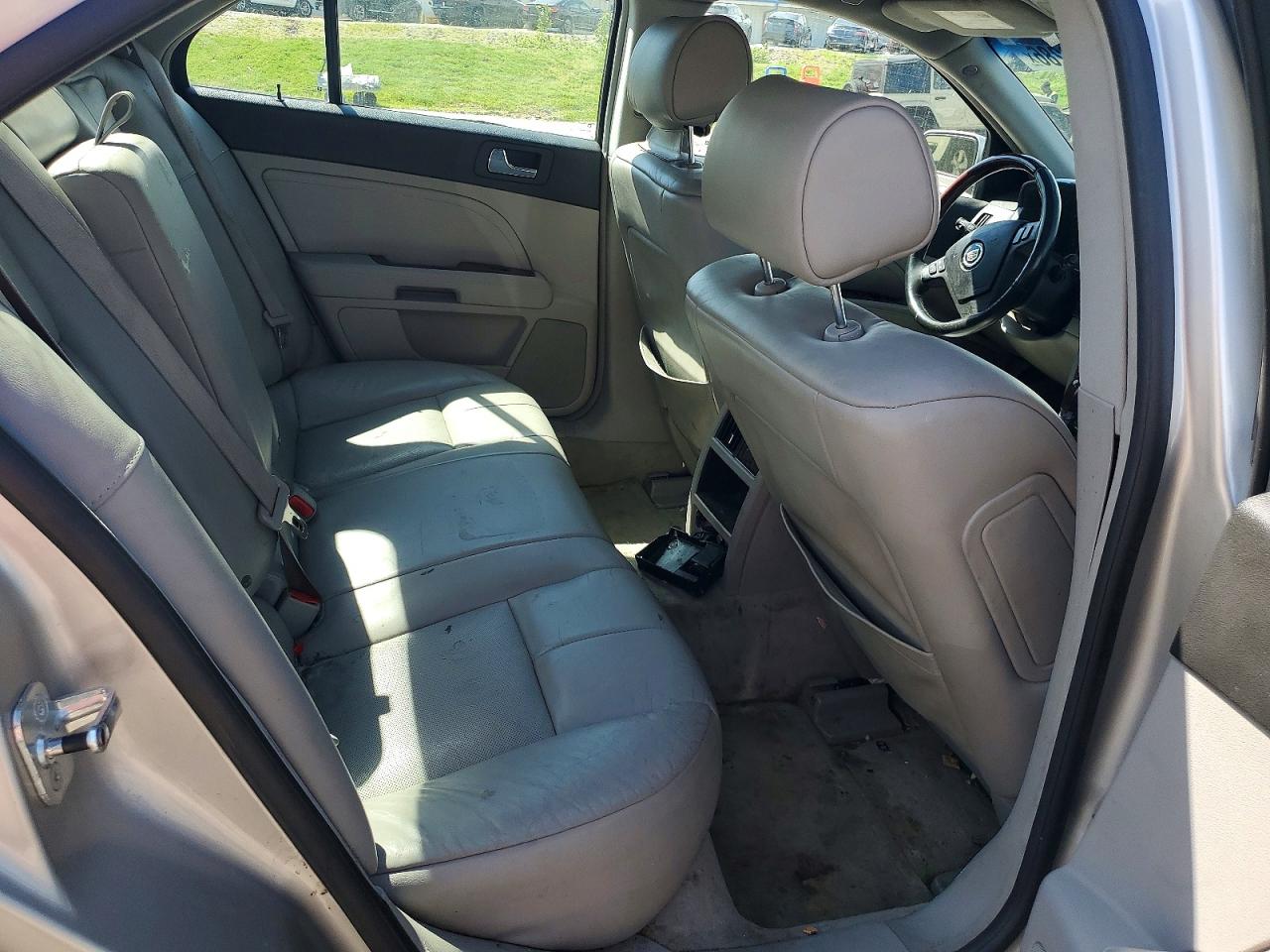 2007 Cadillac Sts Silver vin: 1G6DC67A170121501