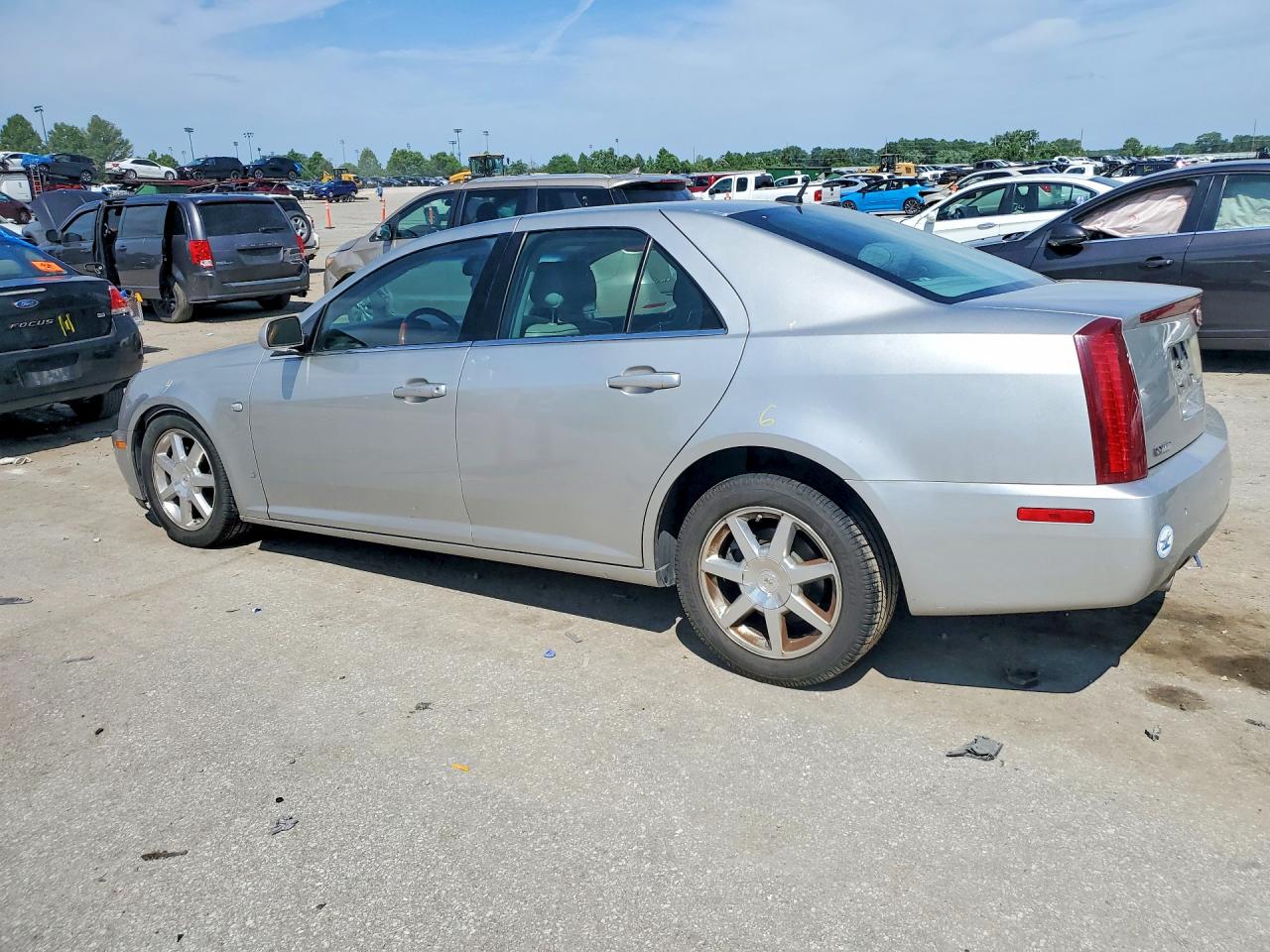 2007 Cadillac Sts Silver vin: 1G6DC67A170121501
