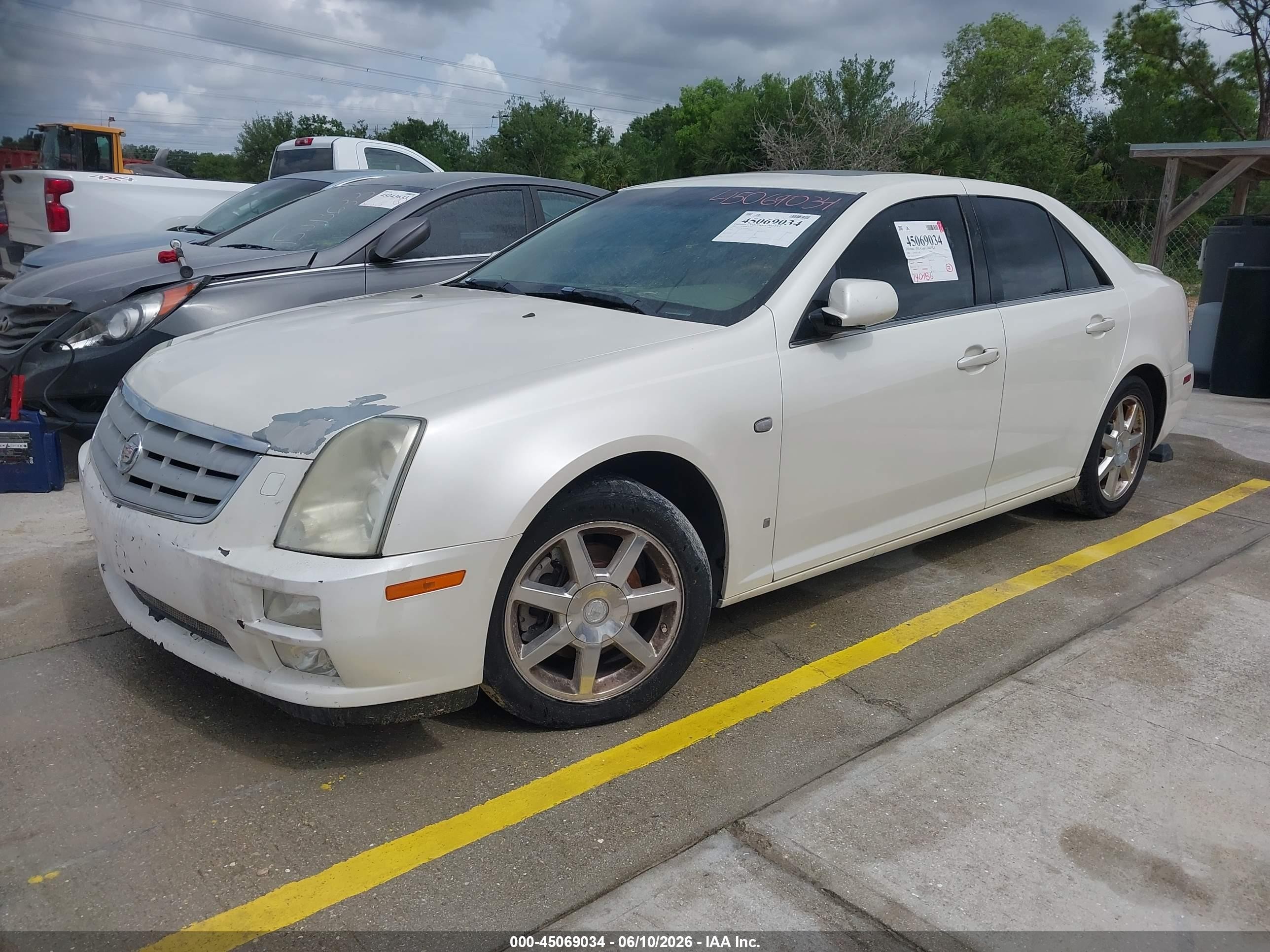 2006 Cadillac Sts V8 White vin: 1G6DC67A560163412