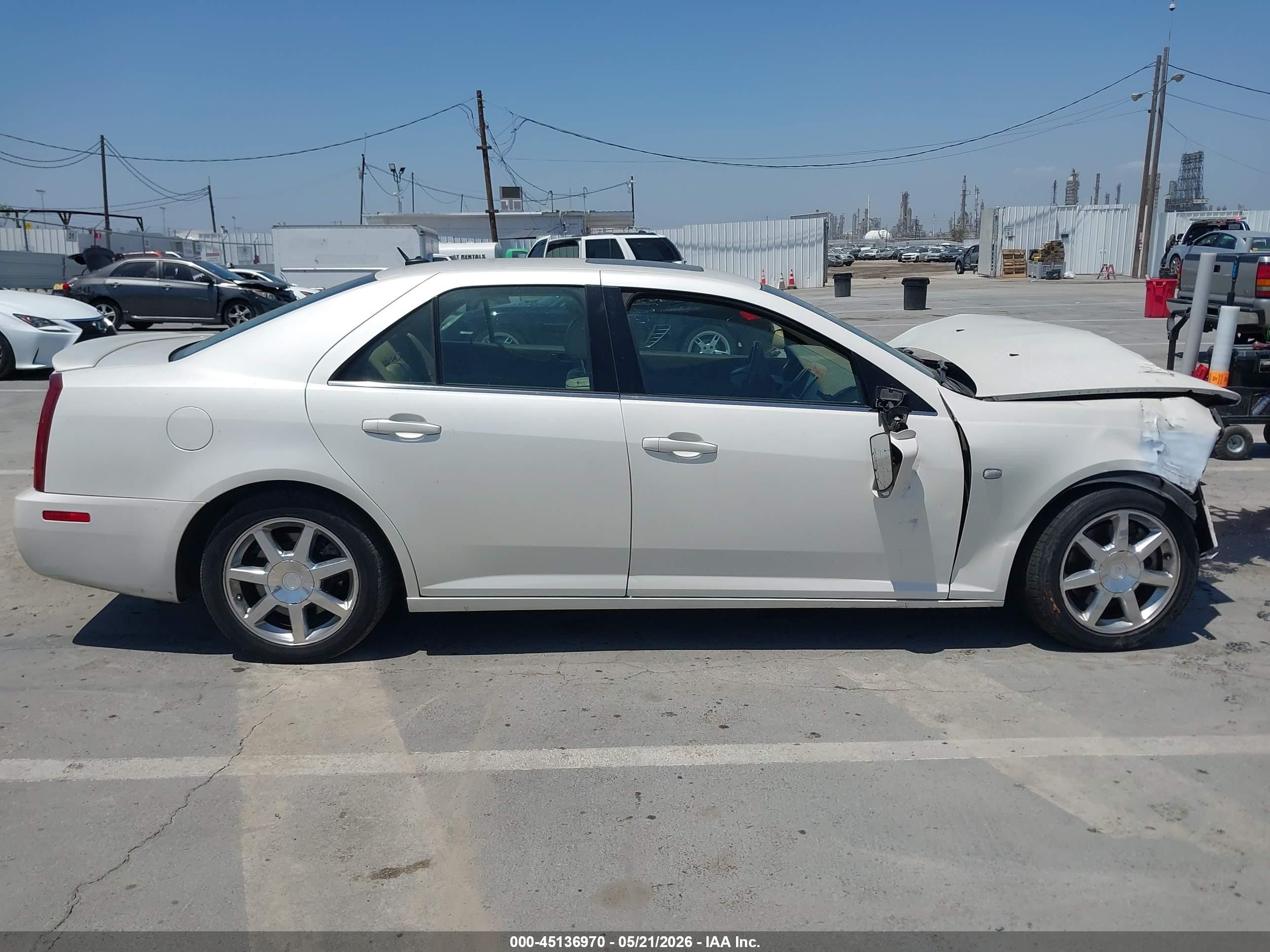 2005 Cadillac Sts   White vin: 1G6DC67A750231725