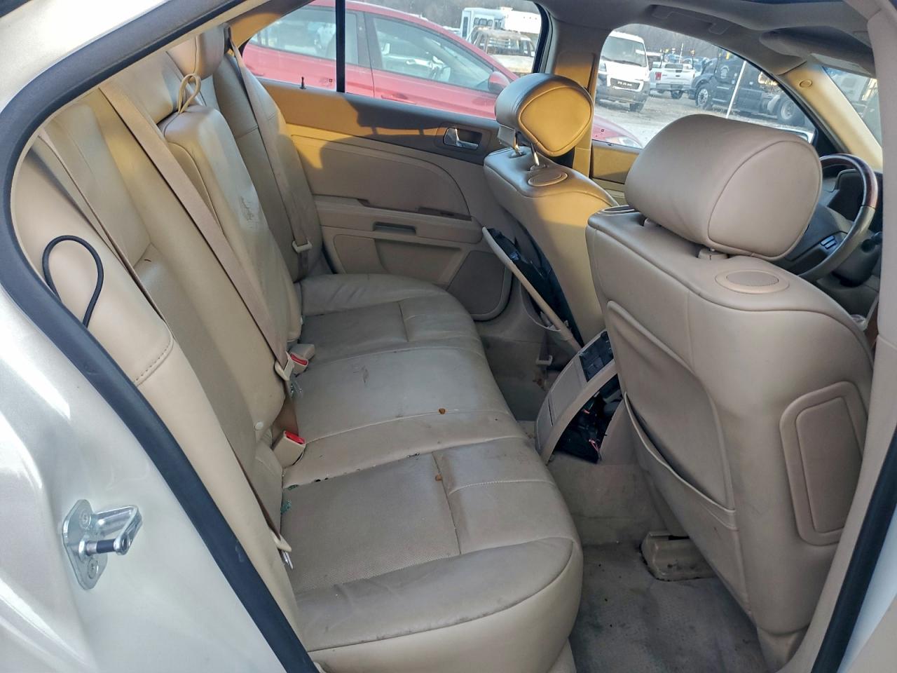 2007 Cadillac Sts White vin: 1G6DC67A770163817