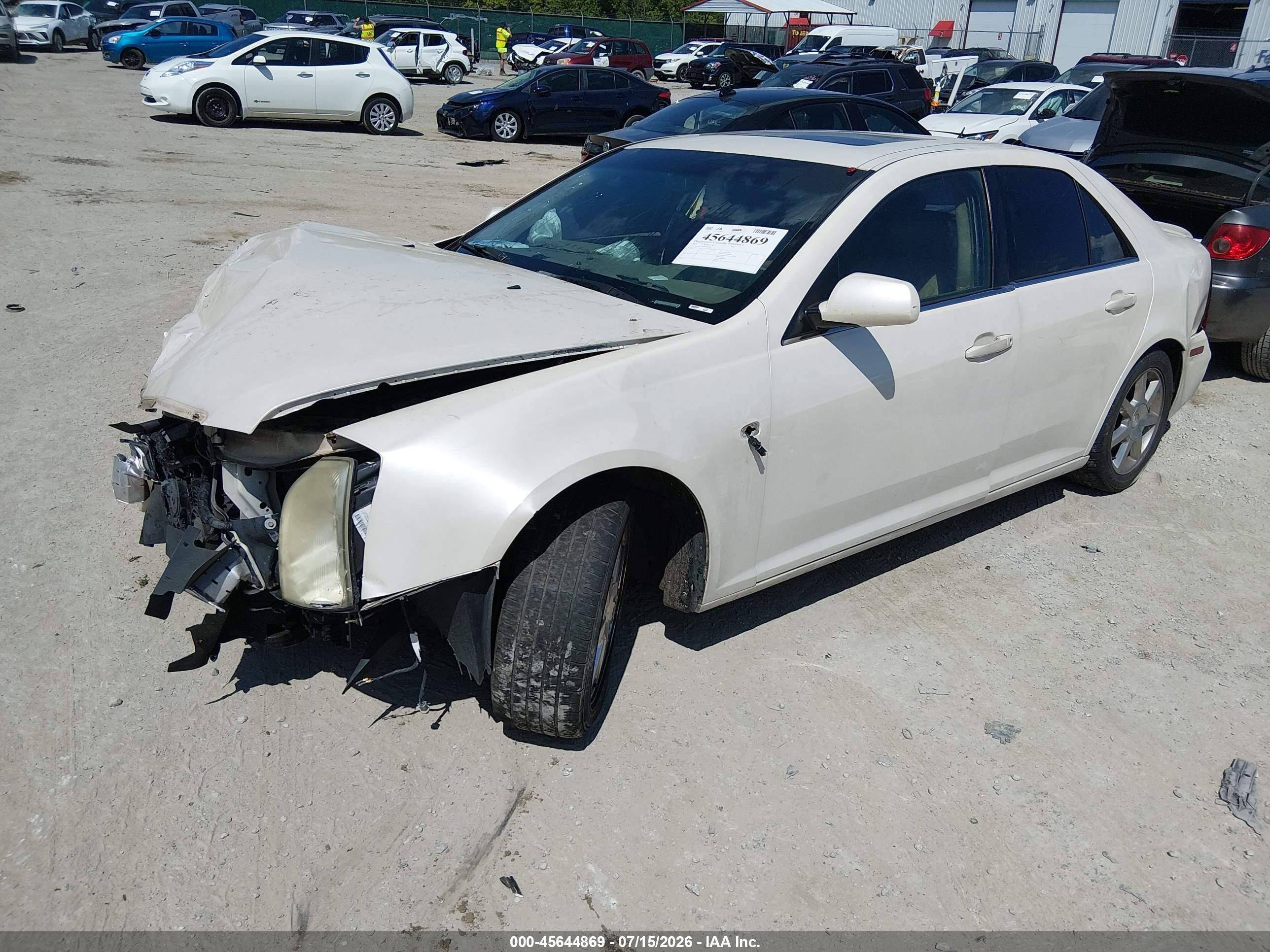 2005 Cadillac Sts V8 White vin: 1G6DC67A850155867