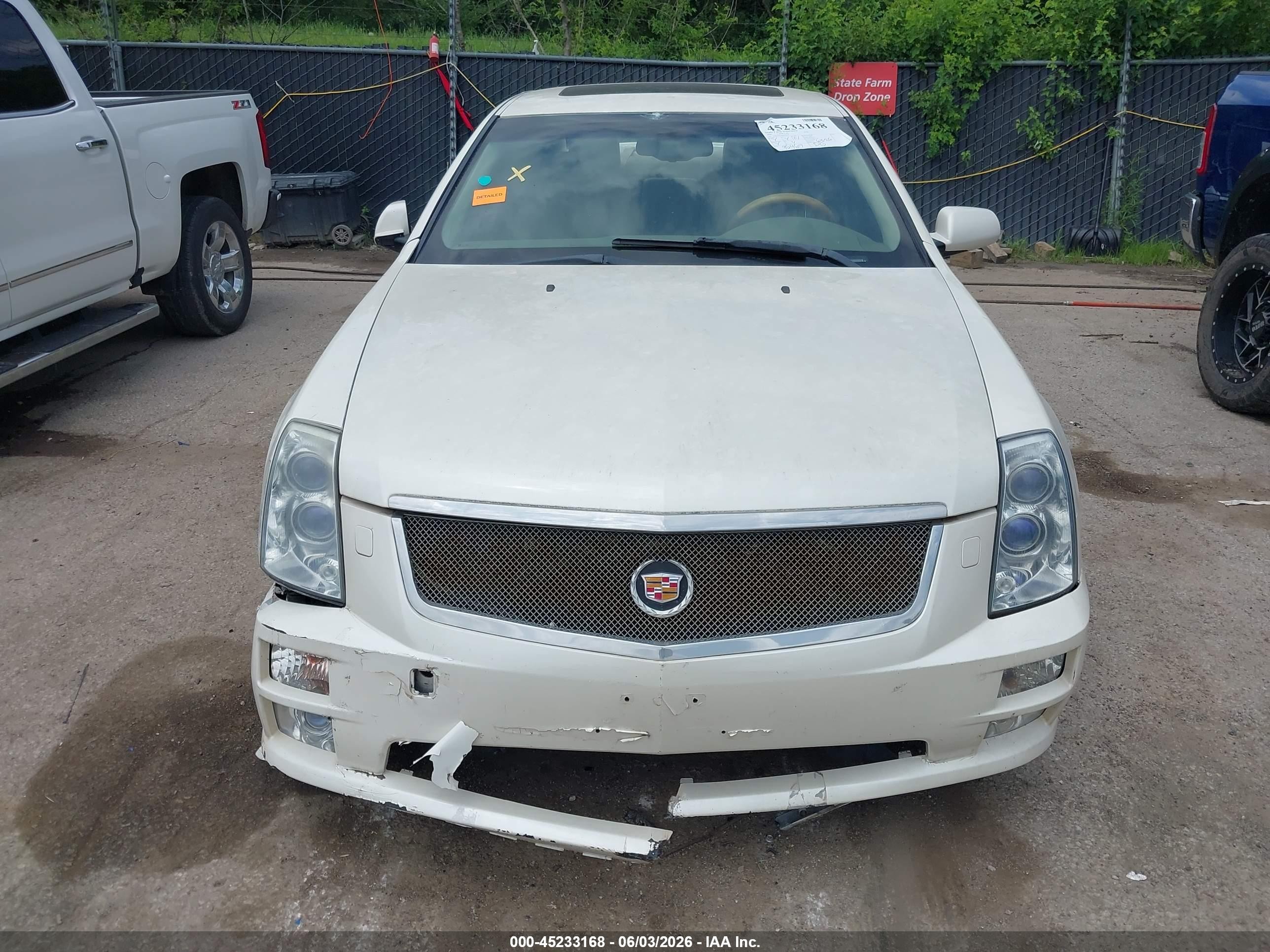 2006 Cadillac Sts V8 White vin: 1G6DC67A860100644