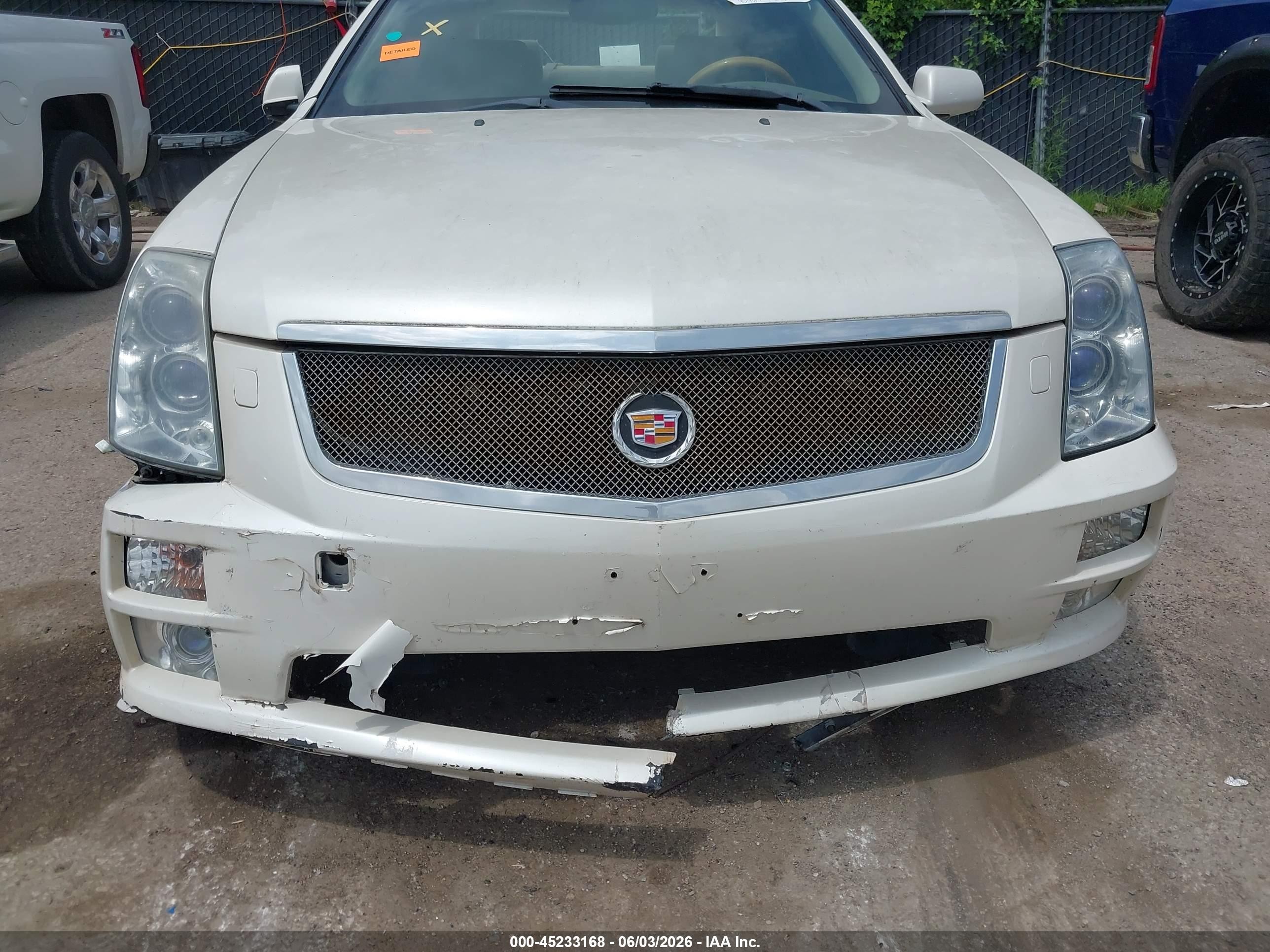 2006 Cadillac Sts V8 White vin: 1G6DC67A860100644