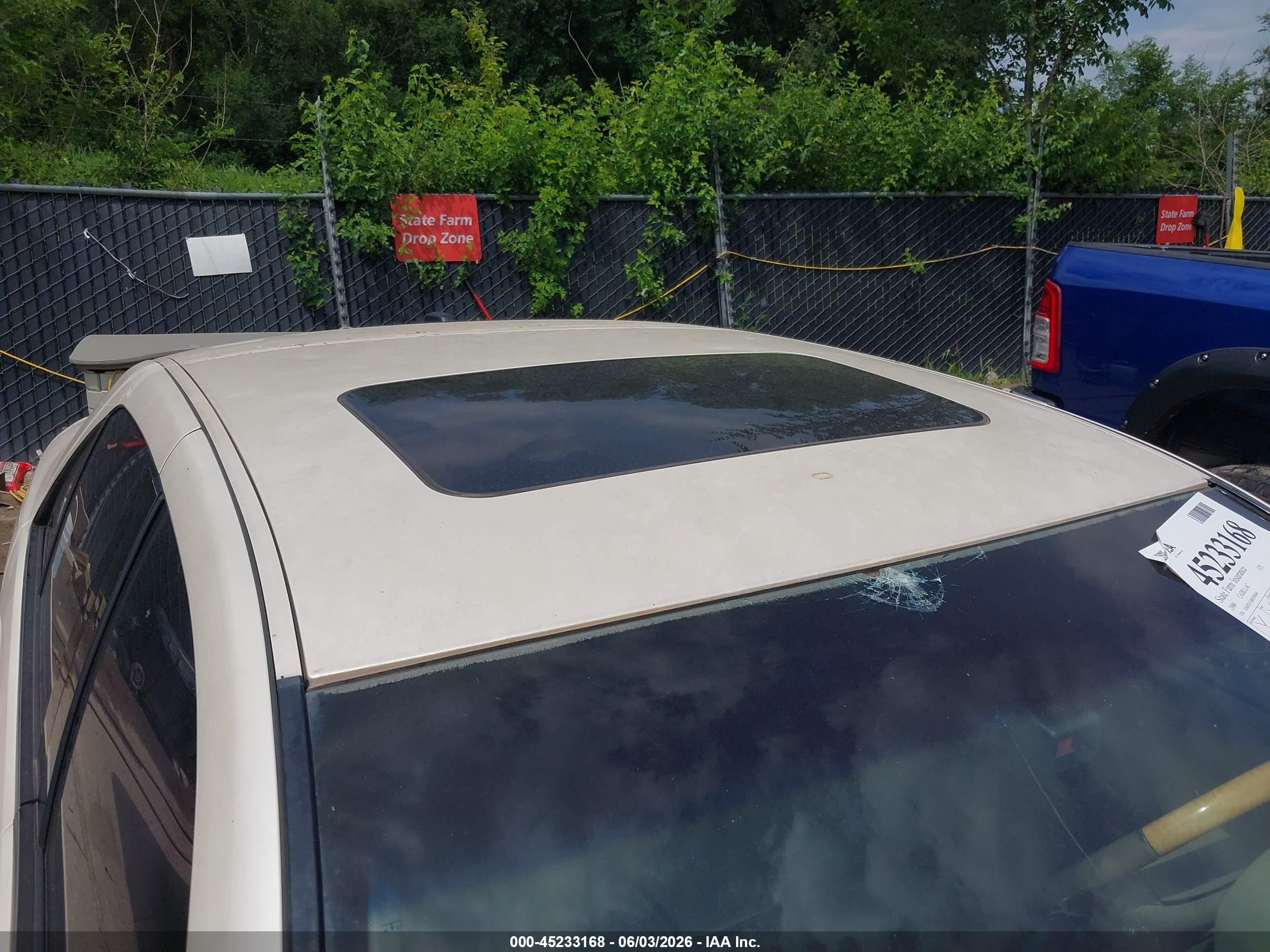 2006 Cadillac Sts V8 White vin: 1G6DC67A860100644