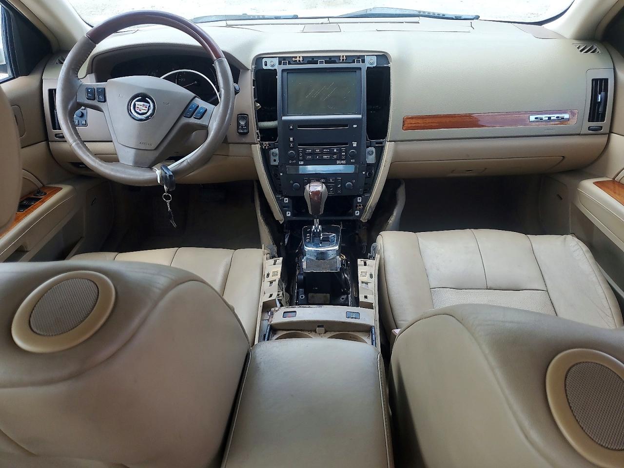 2007 Cadillac Sts Cream vin: 1G6DC67A870185289