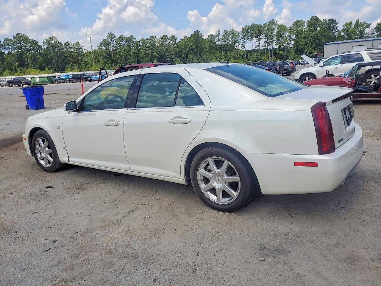 2007 Cadillac Sts Cream vin: 1G6DC67A870185289