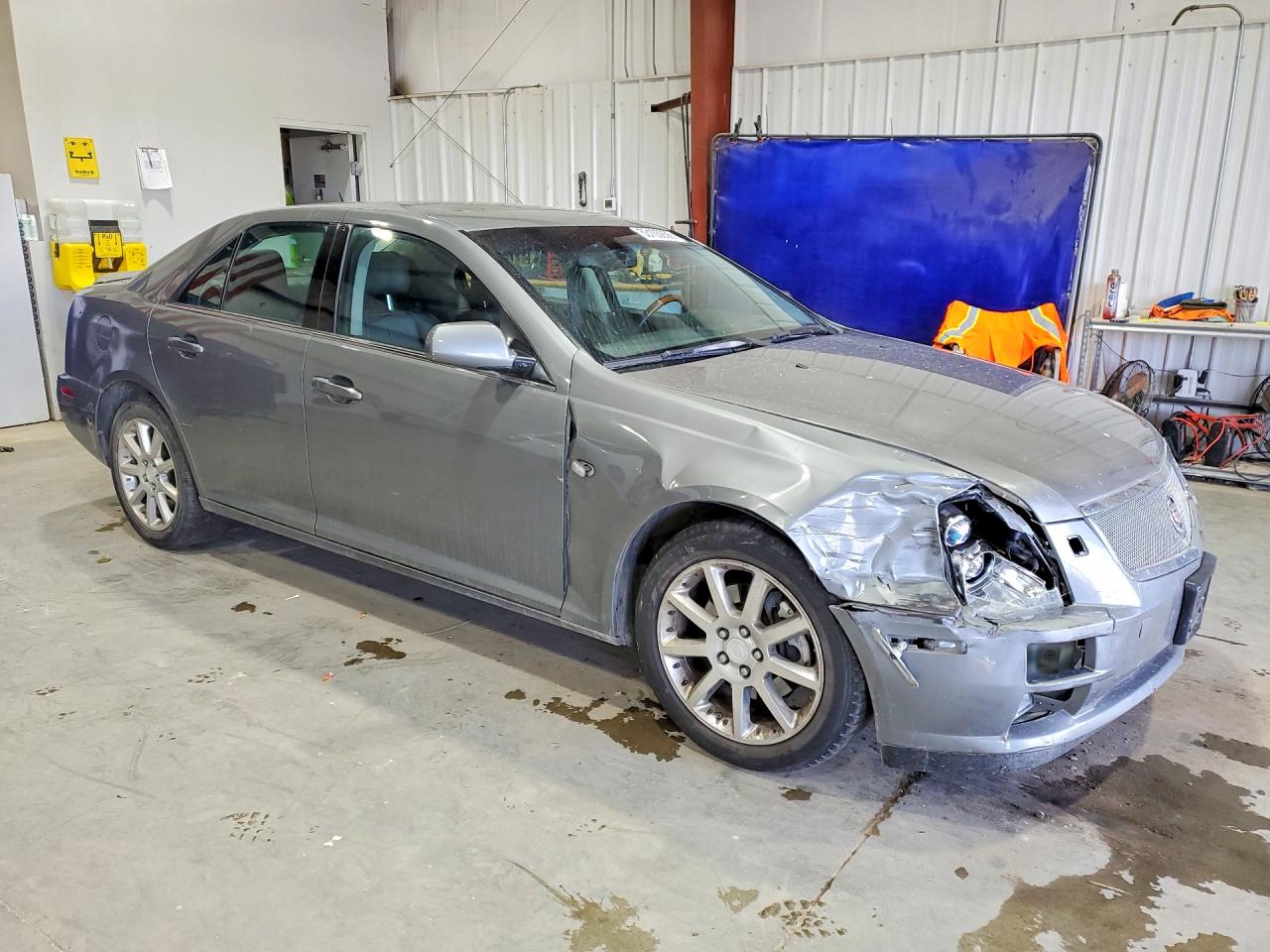 2005 Cadillac Sts Charcoal vin: 1G6DC67A950210780