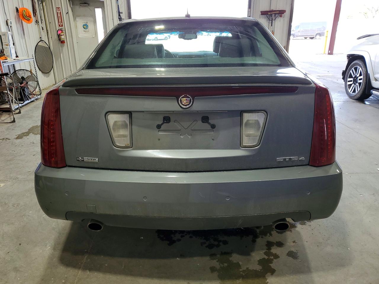 2005 Cadillac Sts Charcoal vin: 1G6DC67A950210780
