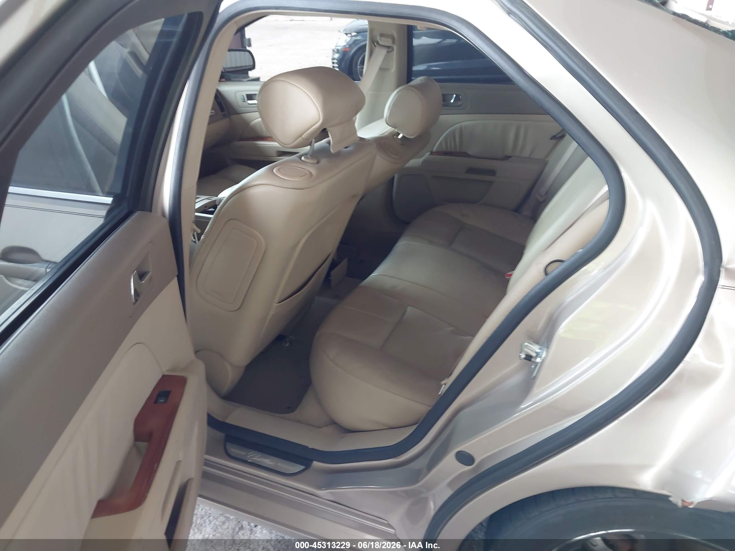 2006 Cadillac Sts V8 Золотой vin: 1G6DC67A960174512