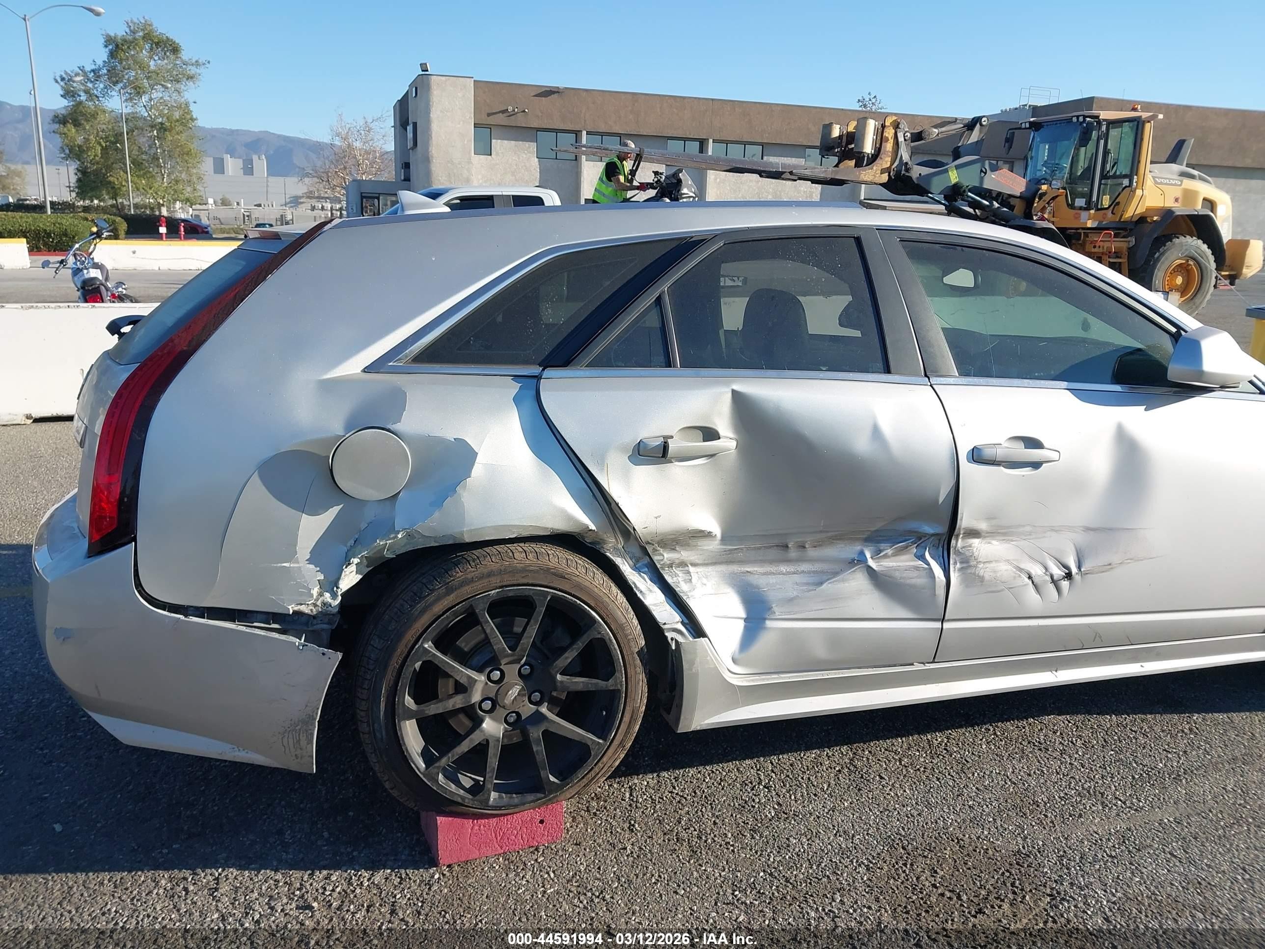 2010 Cadillac Cts Standard Серебряный vin: 1G6DC8EG0A0129146