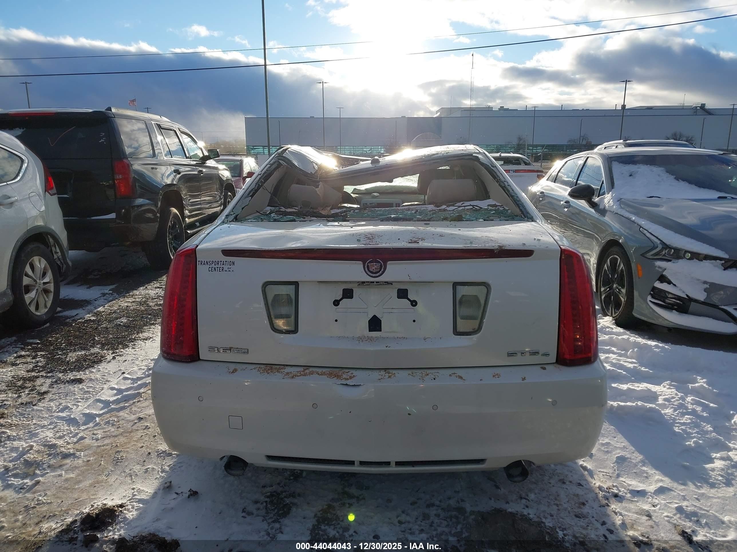2008 Cadillac Sts V6 White vin: 1G6DD67V380215817