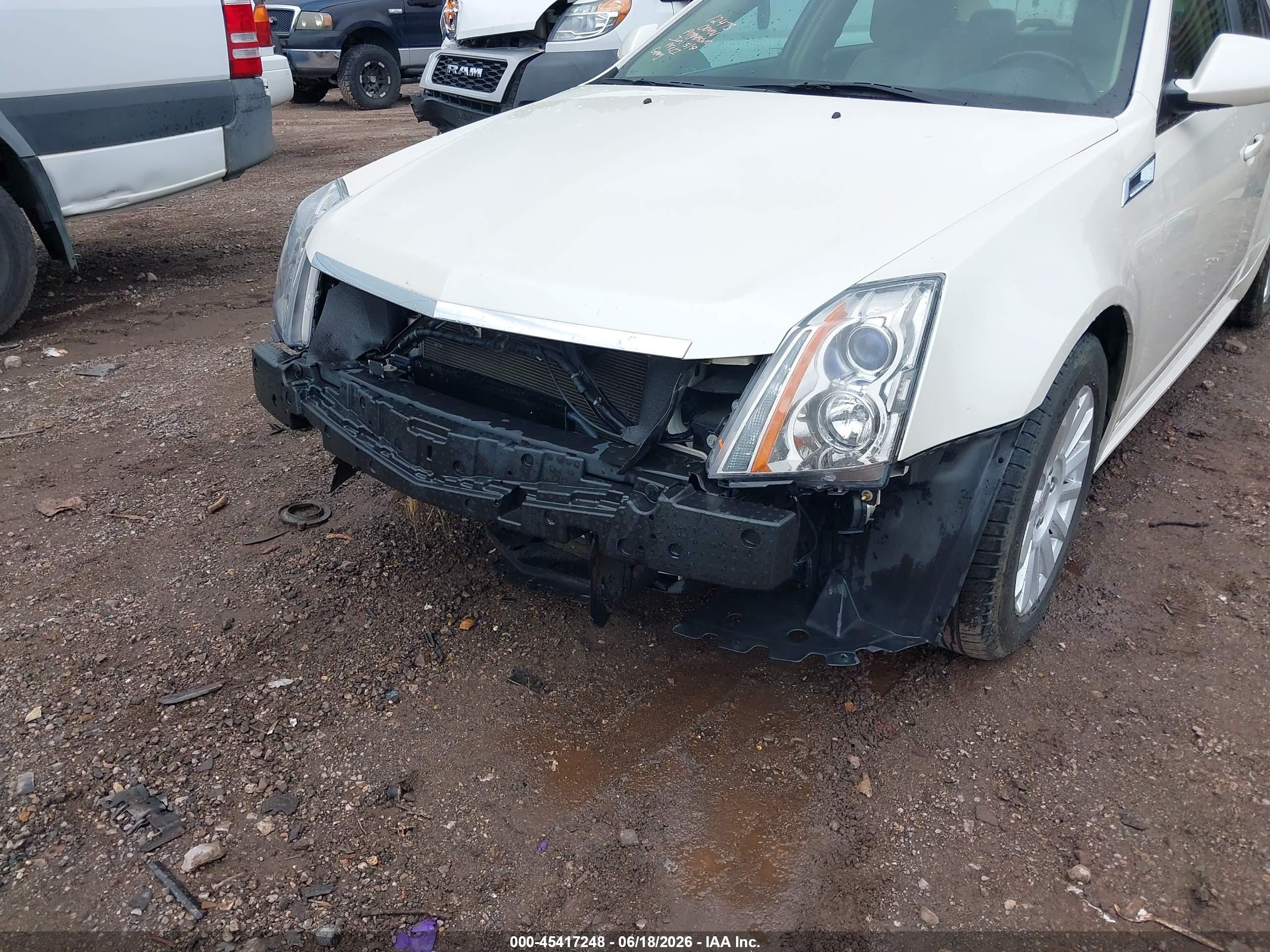 2012 Cadillac Cts Luxury White vin: 1G6DE5E53C0151703