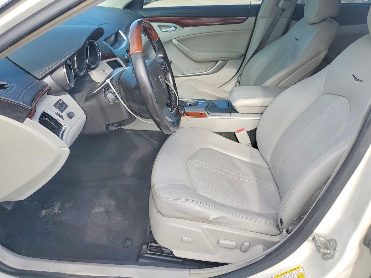 2012 Cadillac Cts Luxury Collection White vin: 1G6DE5E54C0117768