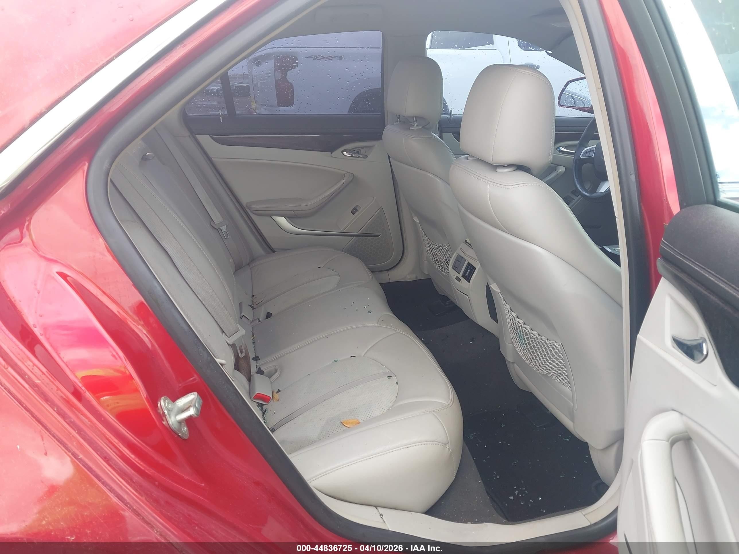 2012 Cadillac Cts Luxury Red vin: 1G6DE5E58C0152071