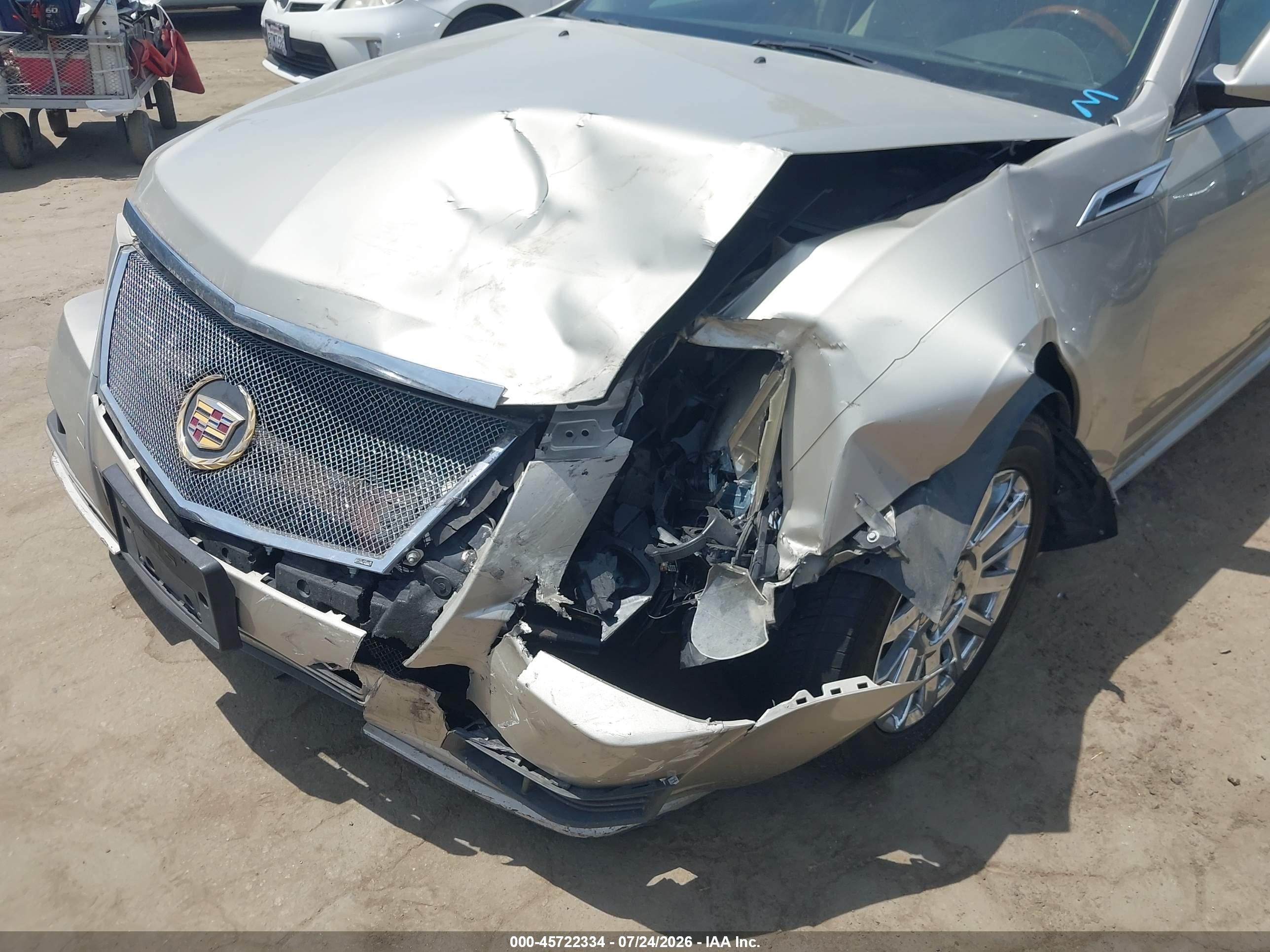 2013 Cadillac Cts Luxury Золотой vin: 1G6DE5E5XD0152333