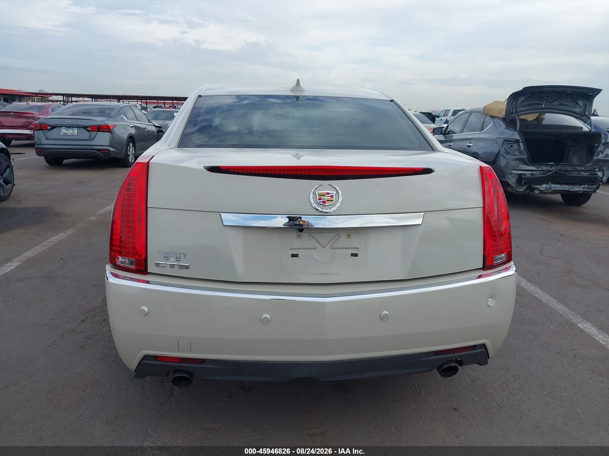 2010 Cadillac Cts Luxury White vin: 1G6DE5EG9A0135746