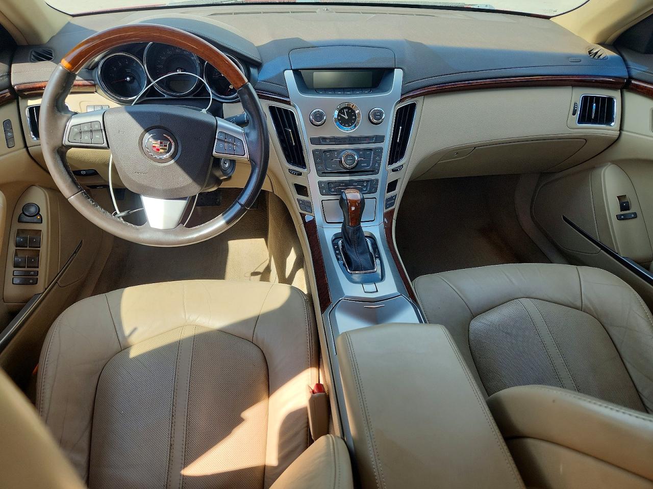 2011 Cadillac Cts Luxury Collection Красный vin: 1G6DE5EY1B0136173