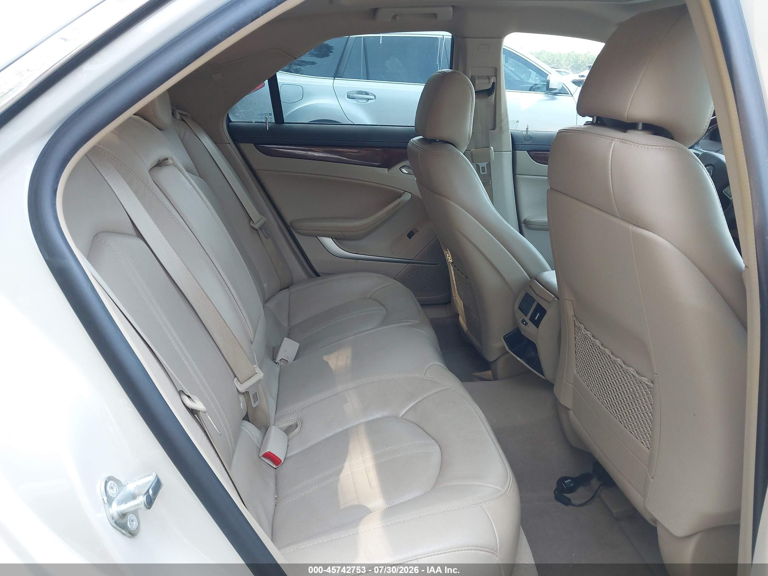 2011 Cadillac Cts Luxury Cream vin: 1G6DE5EY4B0105533