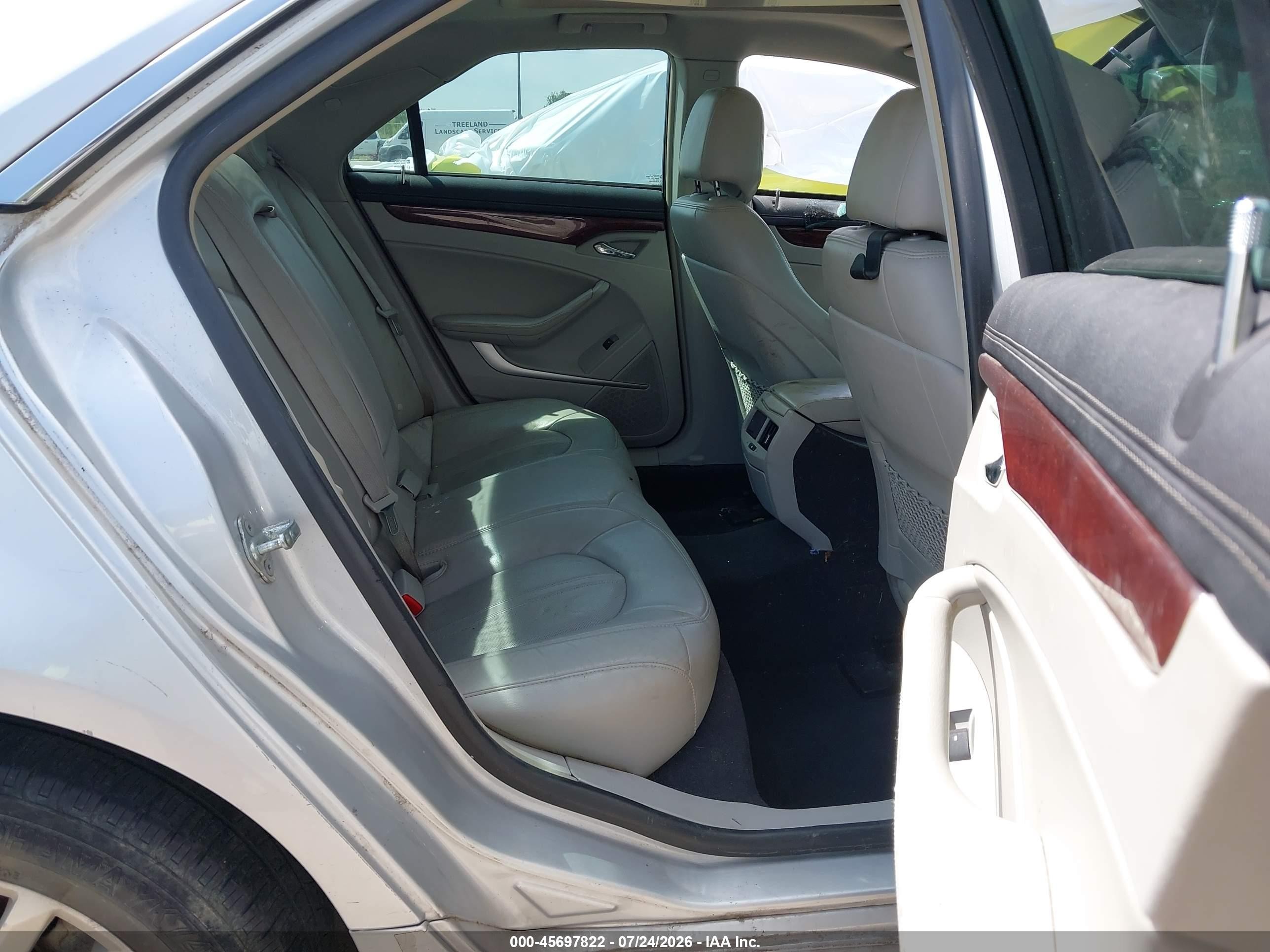 2011 Cadillac Cts Luxury Silver vin: 1G6DE5EY7B0101833